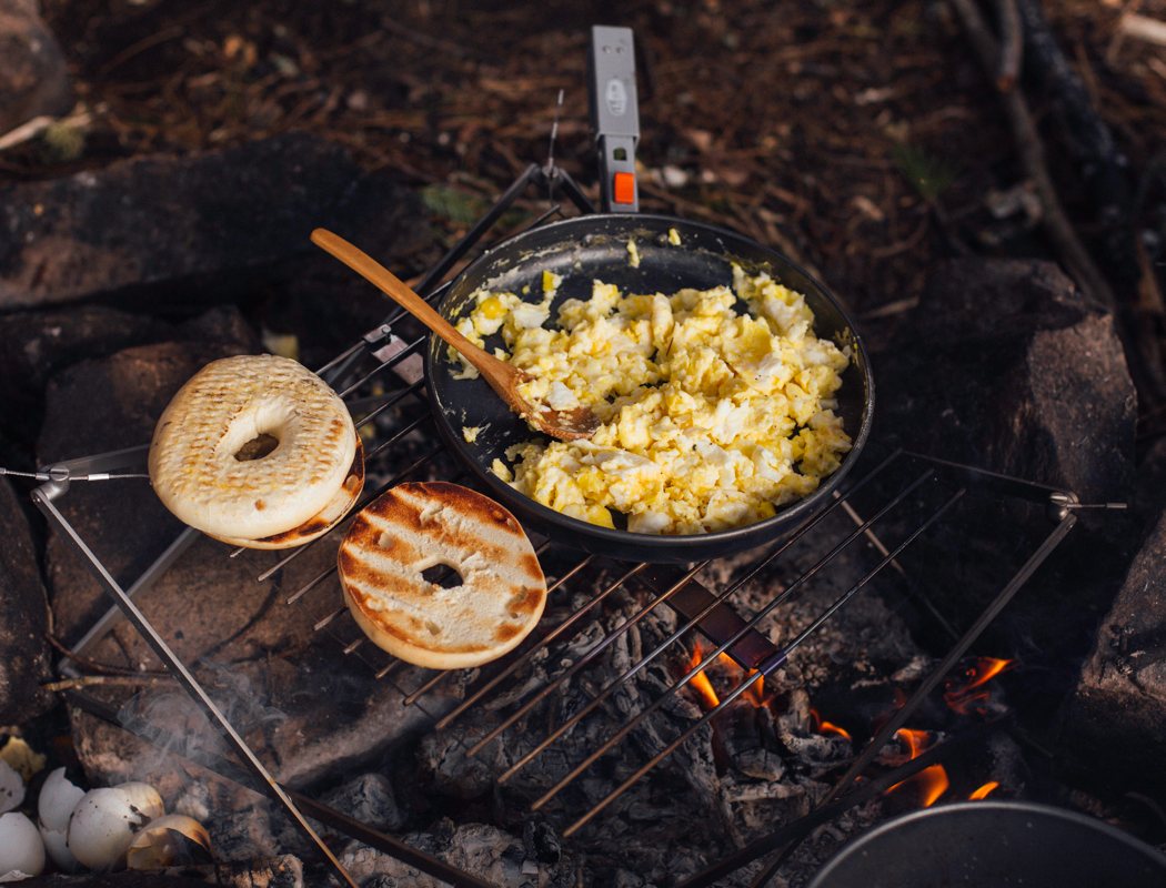  Elevate Your Outdoor Cooking Experience with the Peter Millar Grill Set