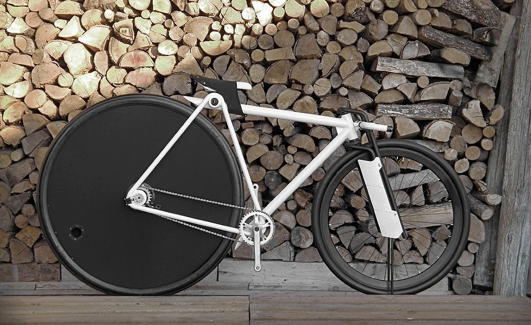 high speed，Ride，Bicycle，outdoors，product design，