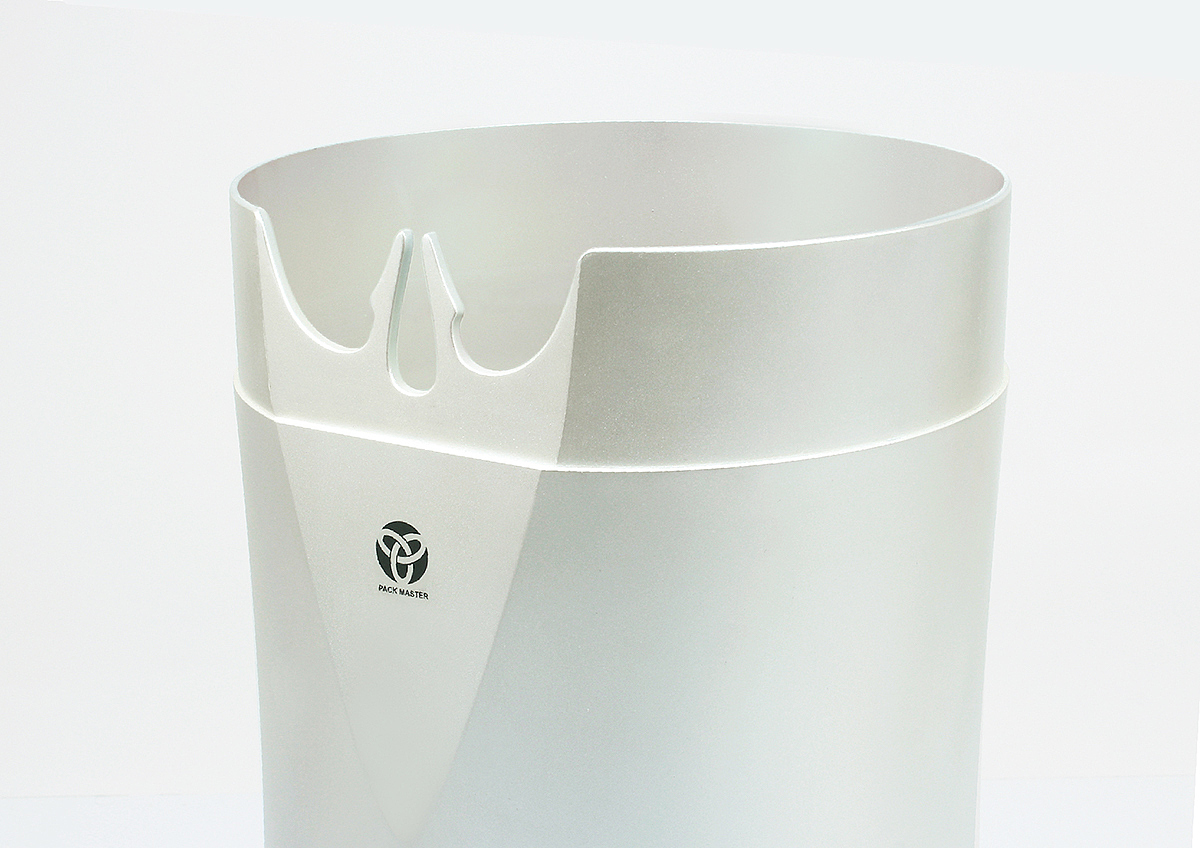 care for，trash can，single-handedly，a disability，