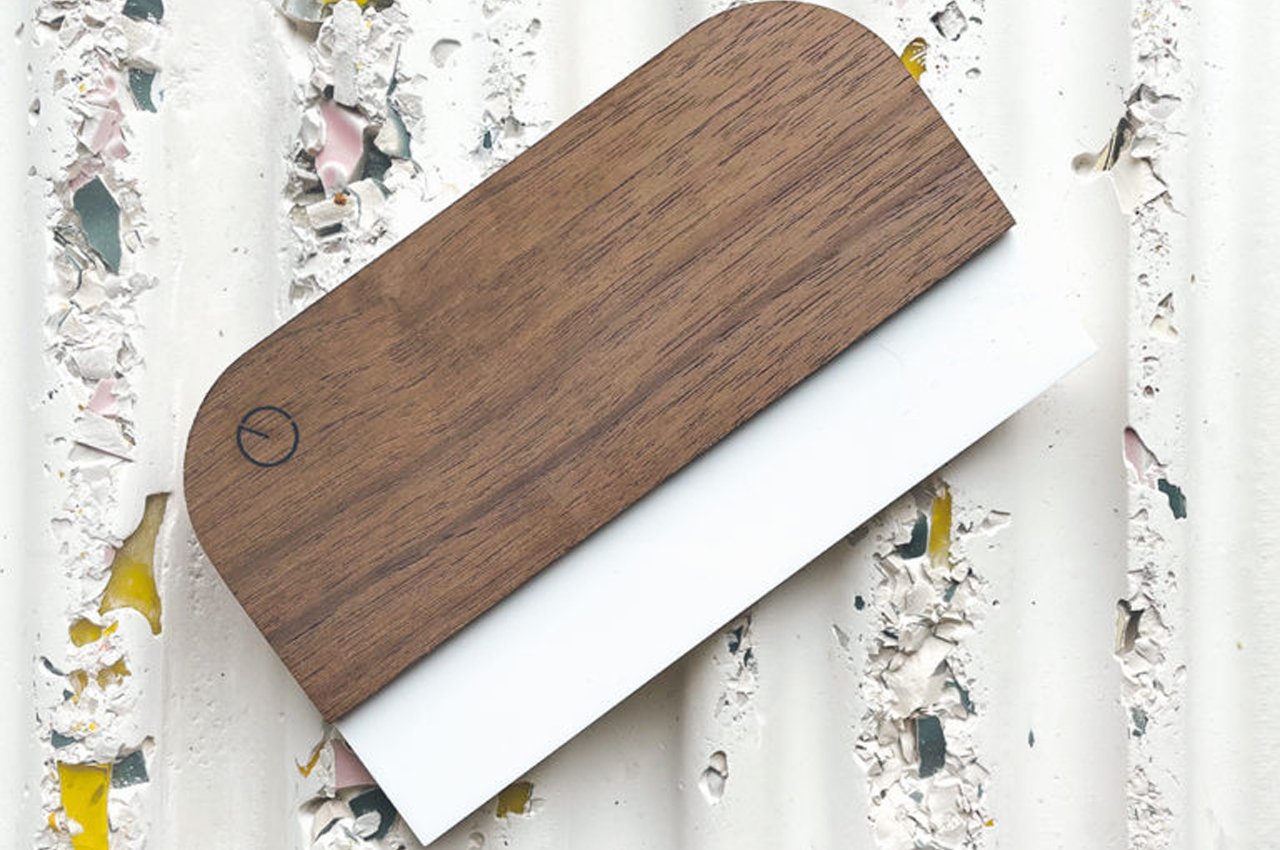 Desktop Zen Garden，product design，Natural wood，Visual design，Desktop tools，sand，Hand rake，