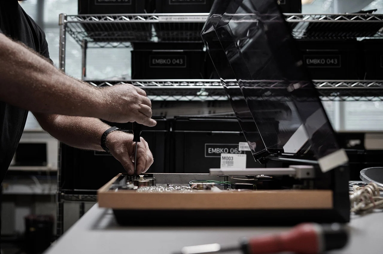 recorder，RECORD PLAYER，Sustainable development，Black glue player，Sound system，