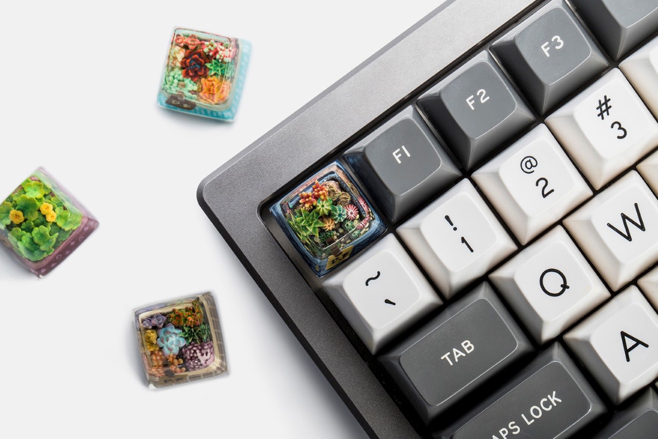 Dwarf Factory，Handmade，resin，product design，Mechanical keyboard，Glass container key cap，