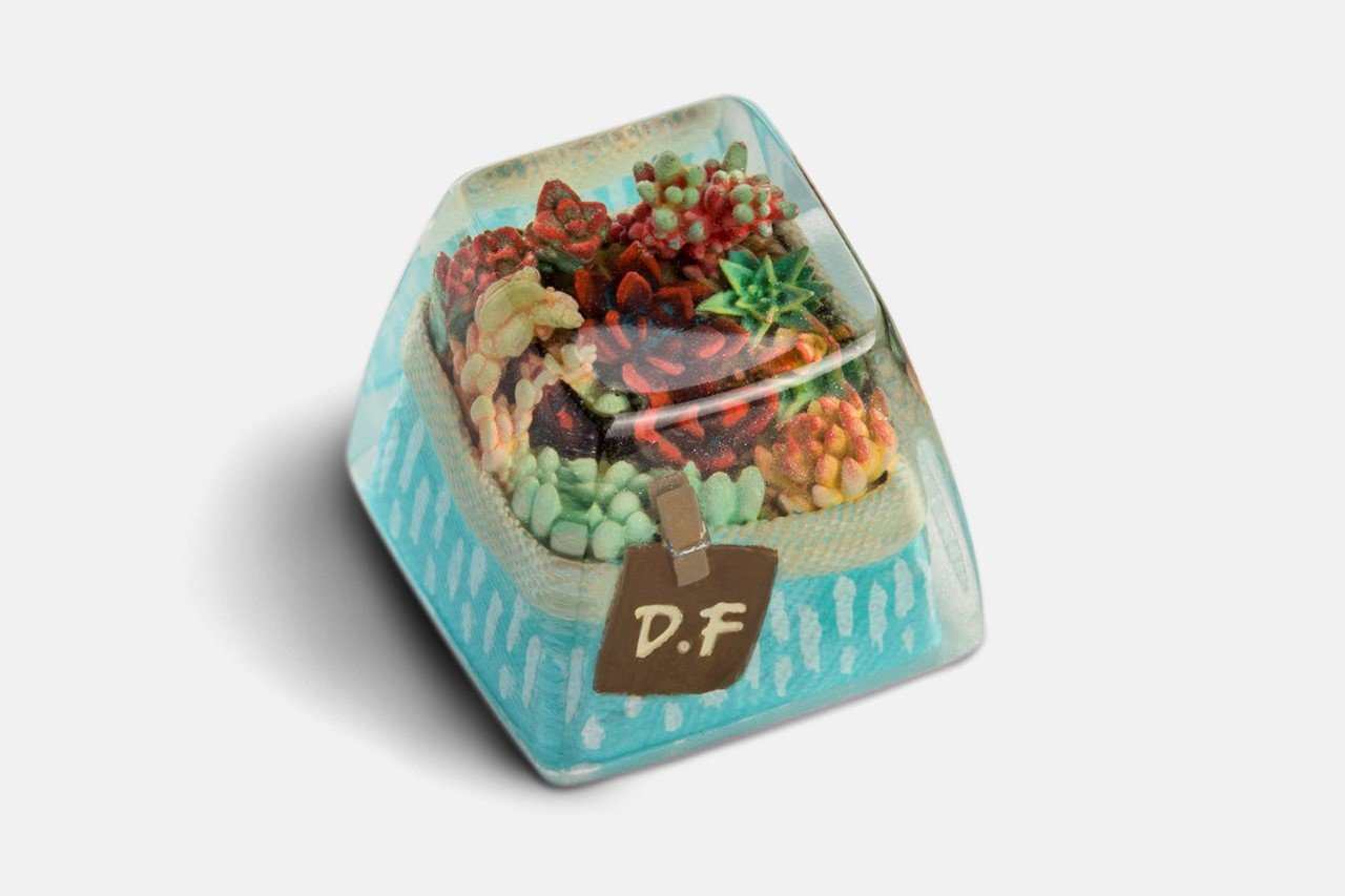 Dwarf Factory，Handmade，resin，product design，Mechanical keyboard，Glass container key cap，