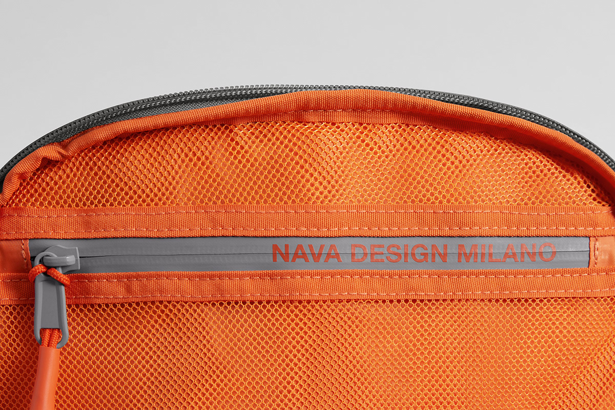 knapsack，Travelling bag，pu，