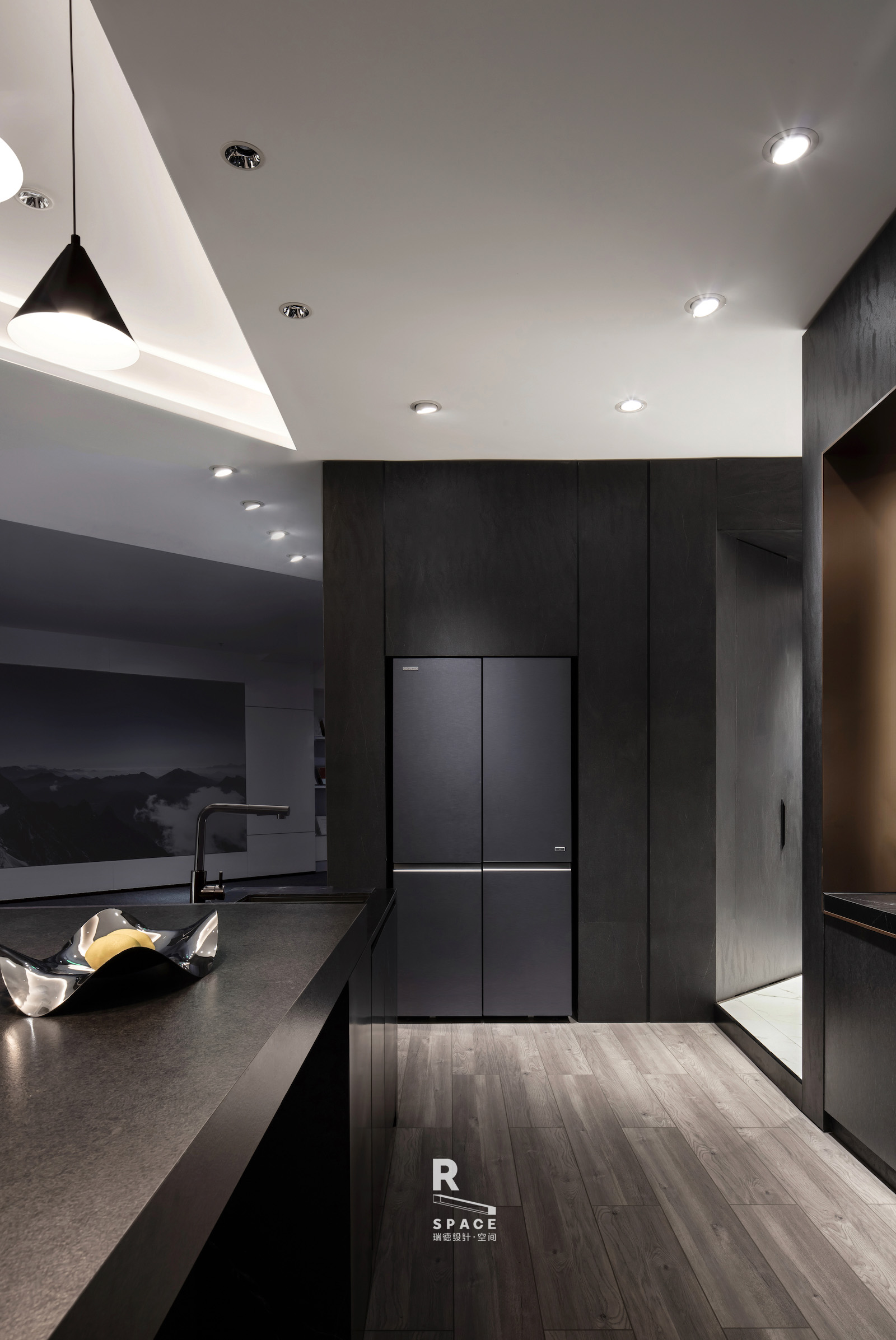 Red design，space design ，Si design，Beautiful，High end design，