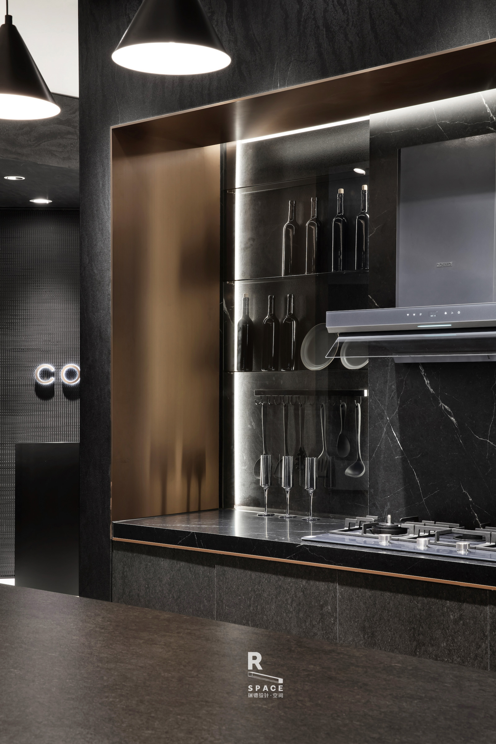 Red design，space design ，Si design，Beautiful，High end design，