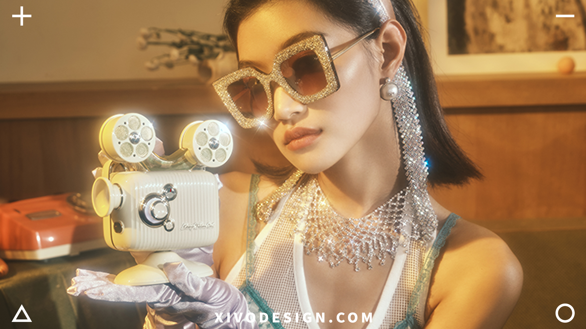 Projector，Elvis Presley，Retro，salute，trend，esthetics，delicate，Life attitude，