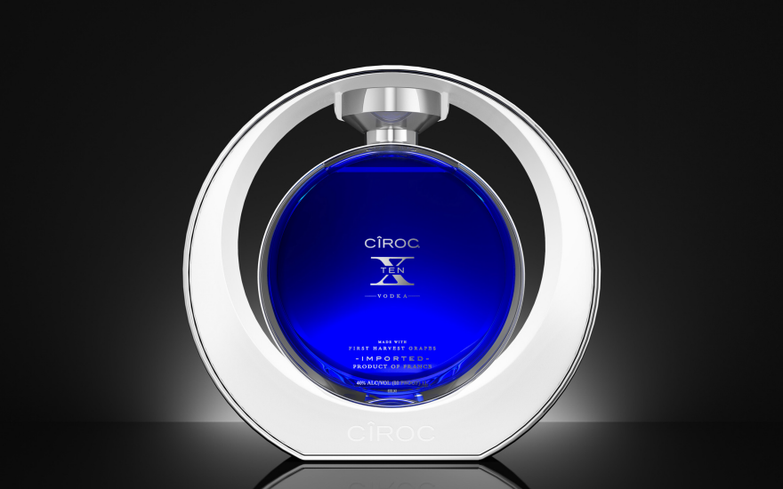 颜色逆天的c02rocx这么街头范的伏特加谁不想要