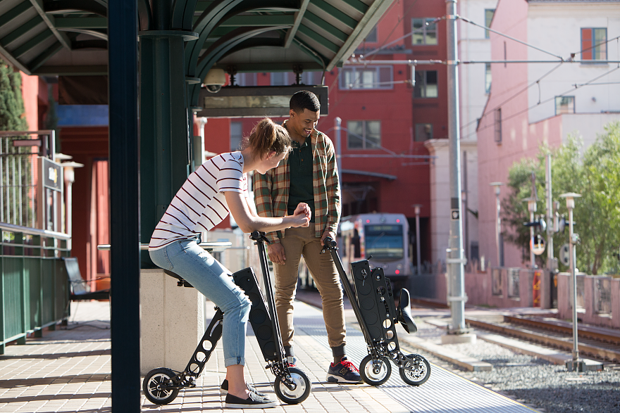 Folding electric vehicle，URB-E，vehicle，2016 Core77，