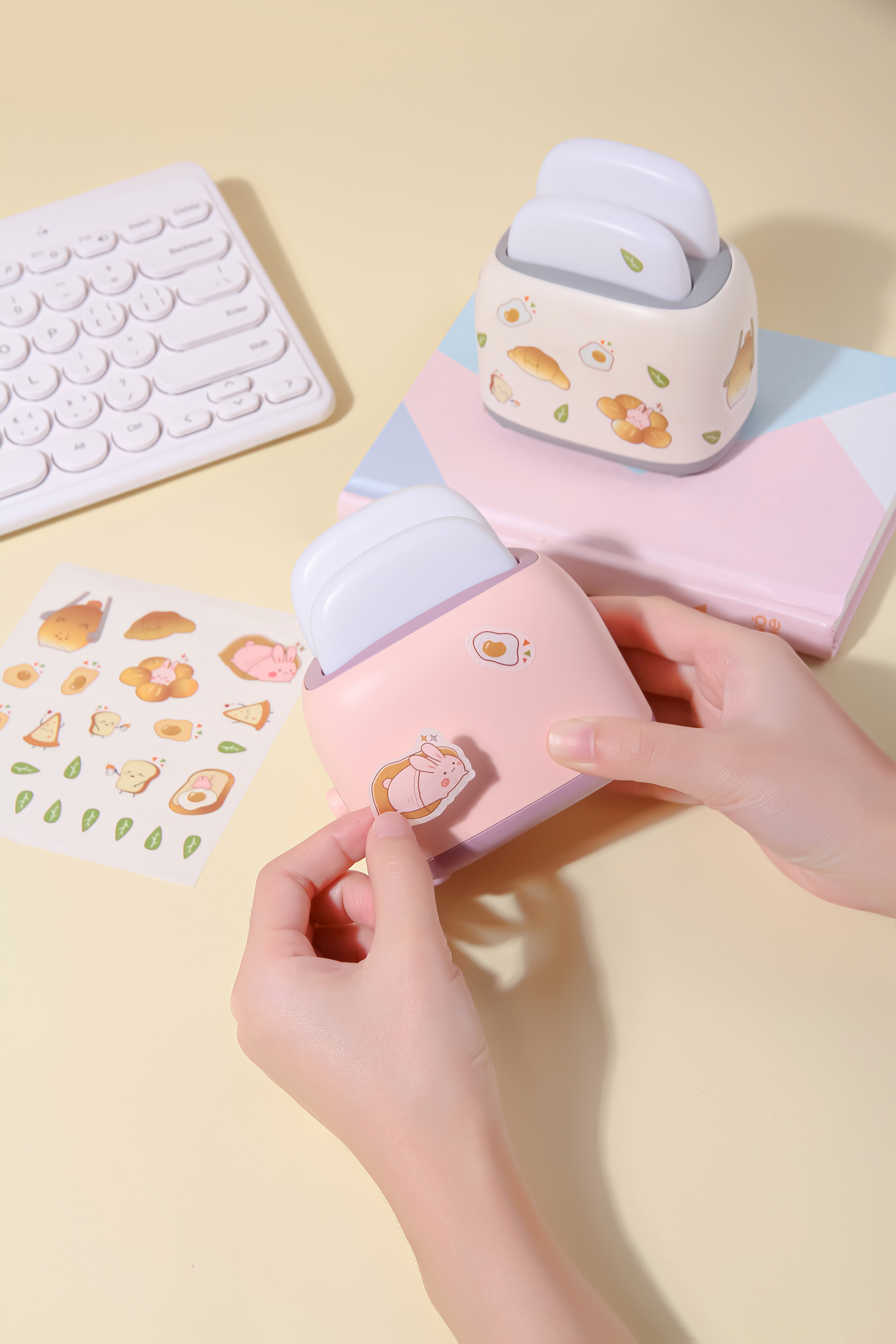 bionics，Night light，DIY sticker，