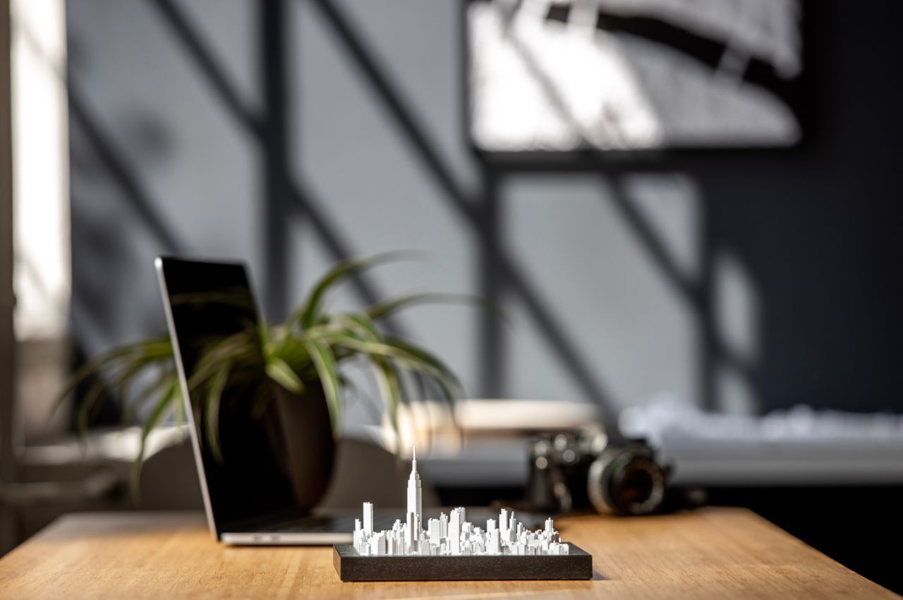 Art，Decorative style，Mirror frame，Urban Art，Model，