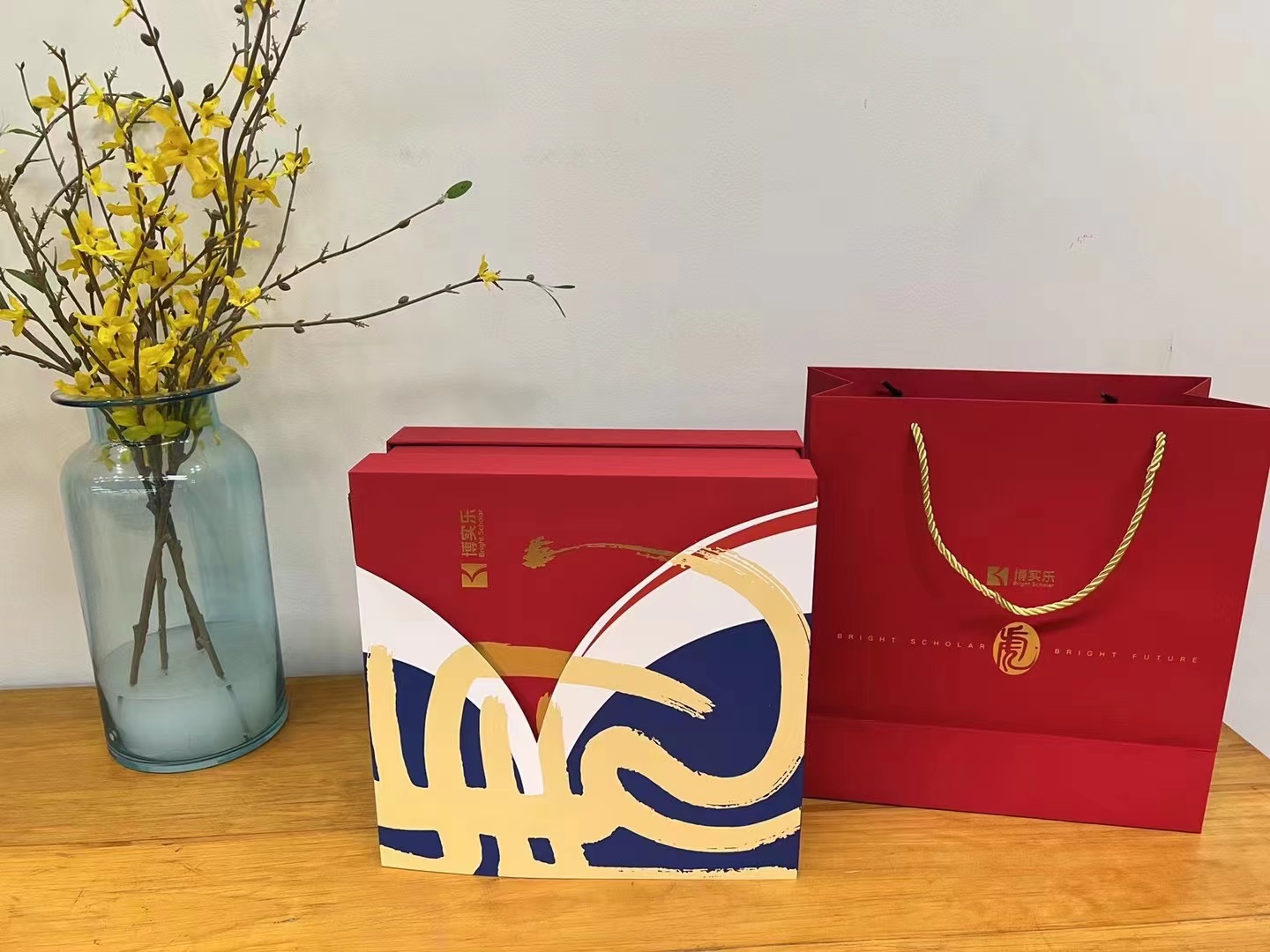 Gift box，year-end，Desk calendar，originality，