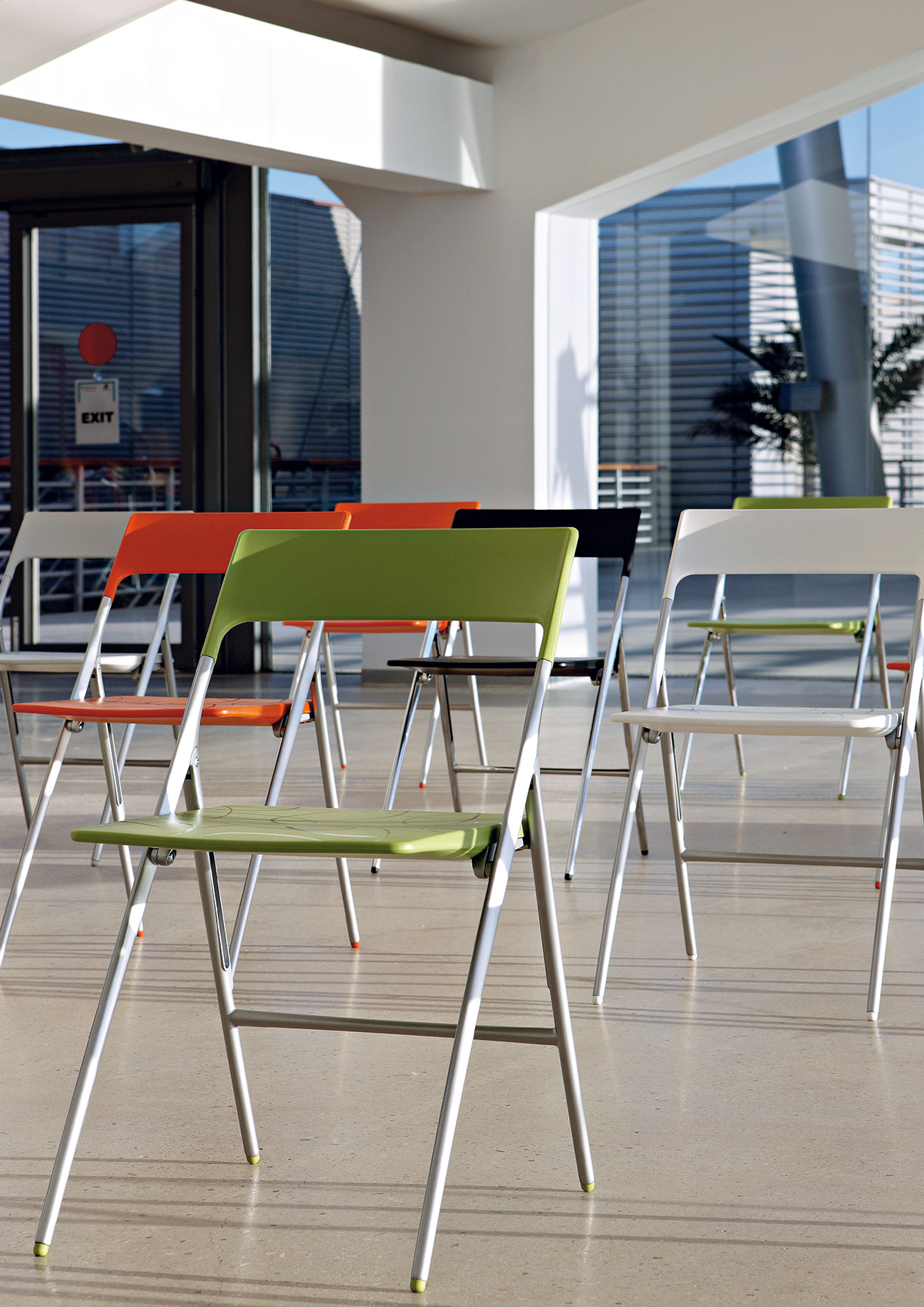 industrial design，Lightweight，line，to work in an office，chair，chair，