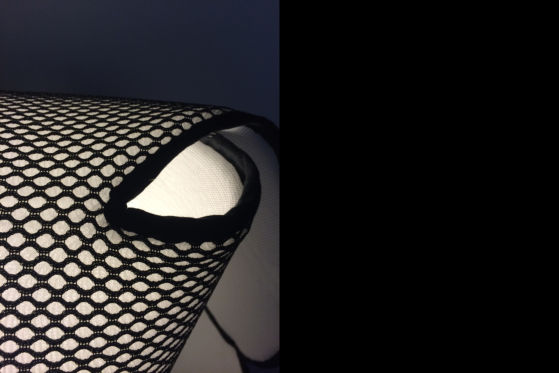 LOOP lamp，lamps and lanterns，fabric，bedding article，sportswear，Air net，a chandelier，personality，