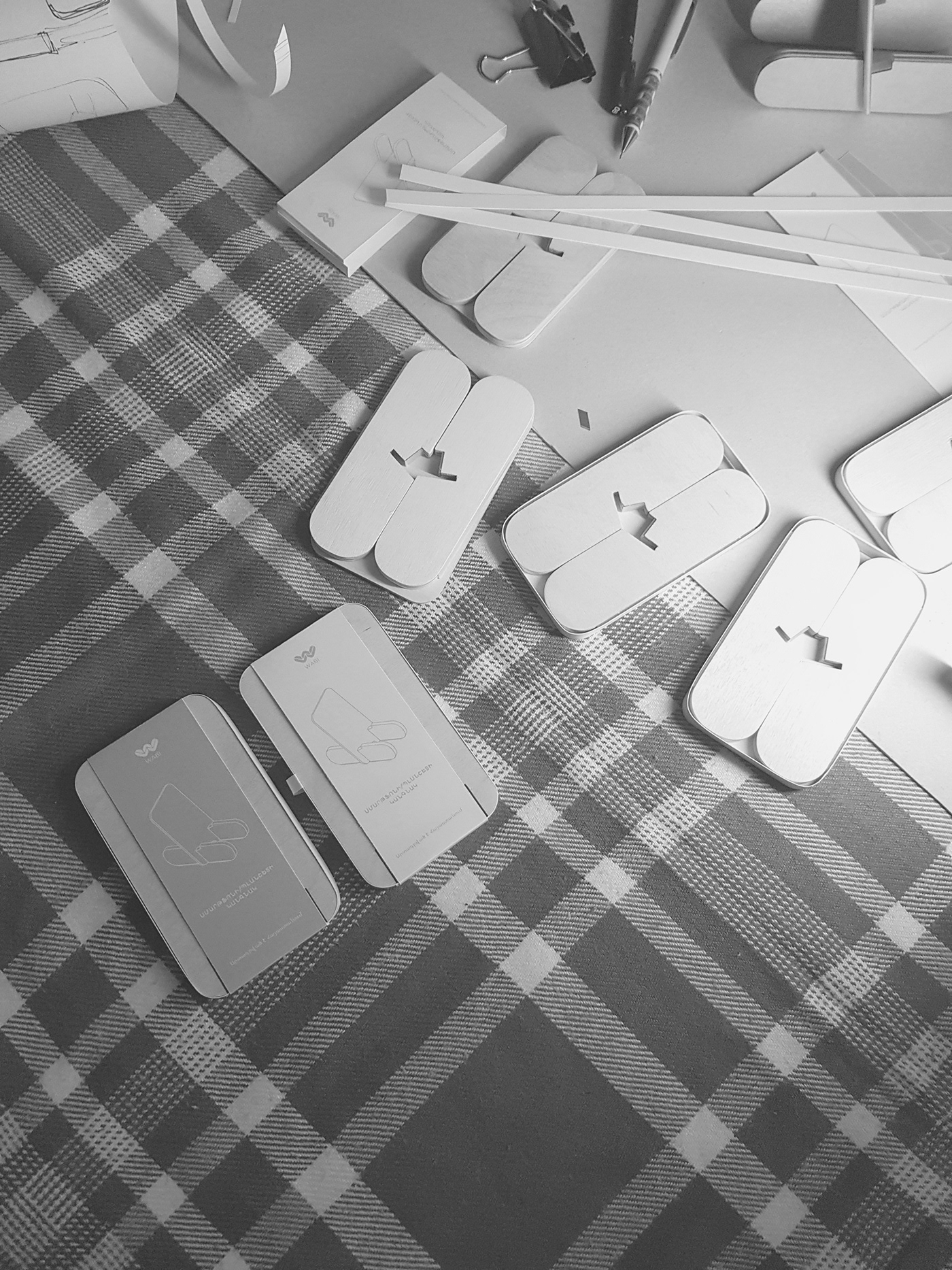 Mobile phone bracket，handmade，Industrial design，phone holder，