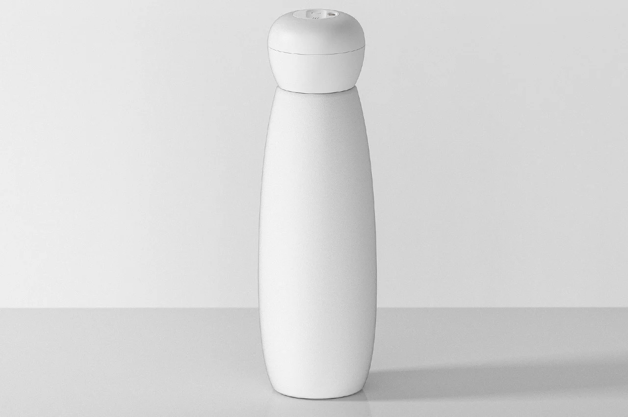 Water cup，disinfect，ultraviolet rays，hygiene，