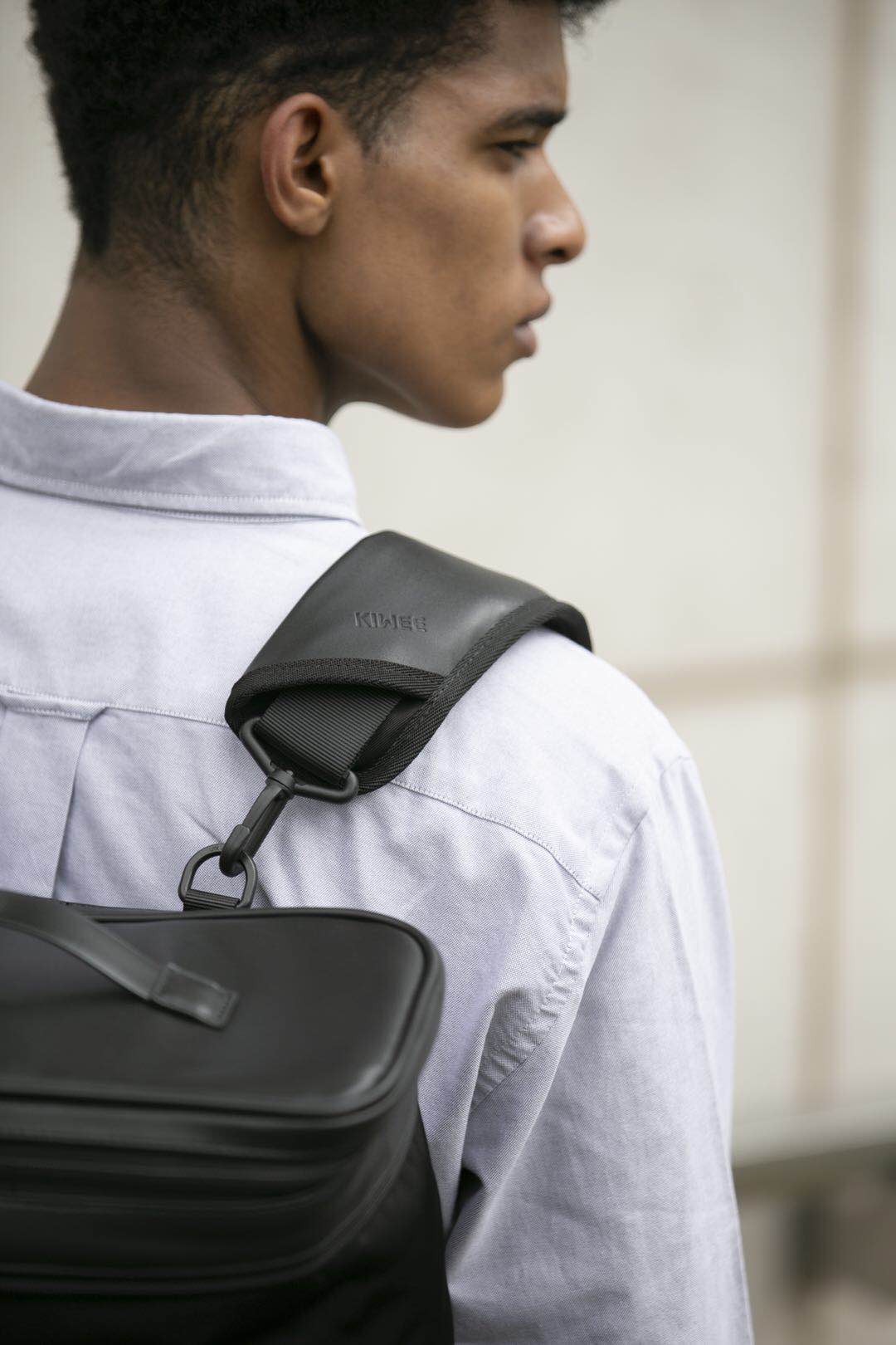 knapsack，deformation，The single shoulder bag，