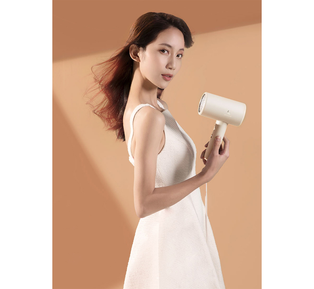 hair drier，Hair Products ，Personal care products，cosmetology，industrial design，product design，Product planning，Light Retro，