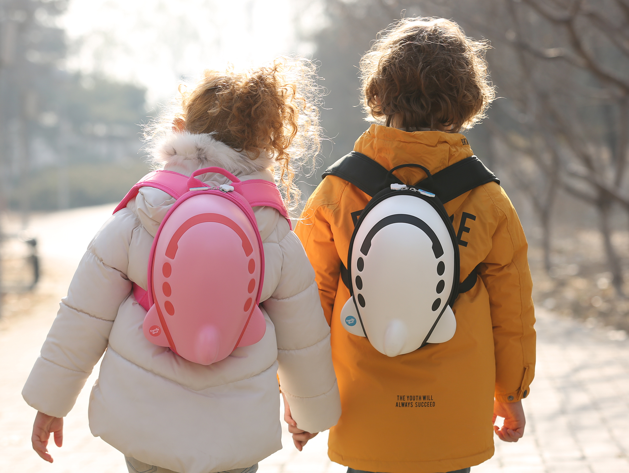 Rice grains，space shuttle，children，knapsack，