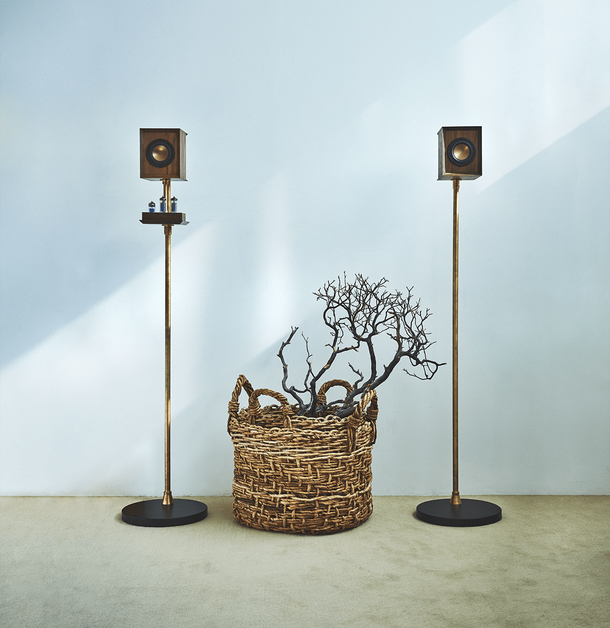 loudspeaker box，Walnut，sound speaker，