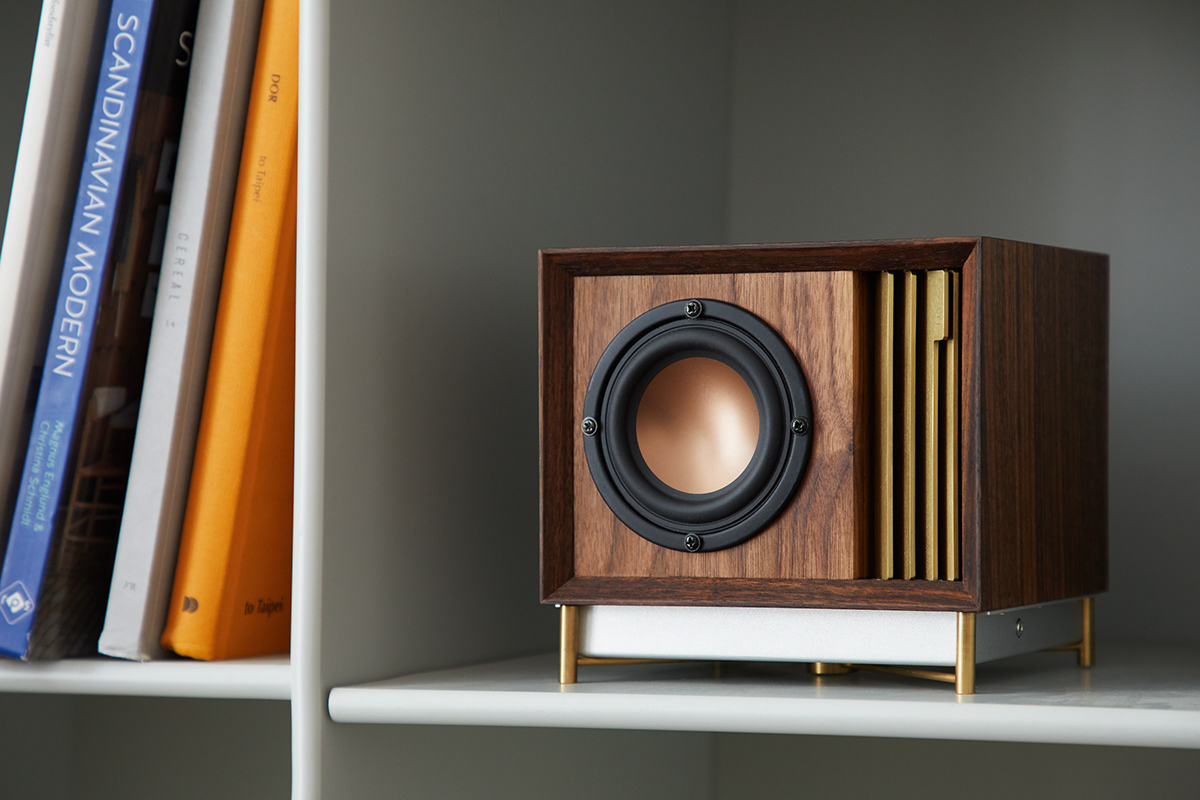 loudspeaker box，Walnut，sound speaker，