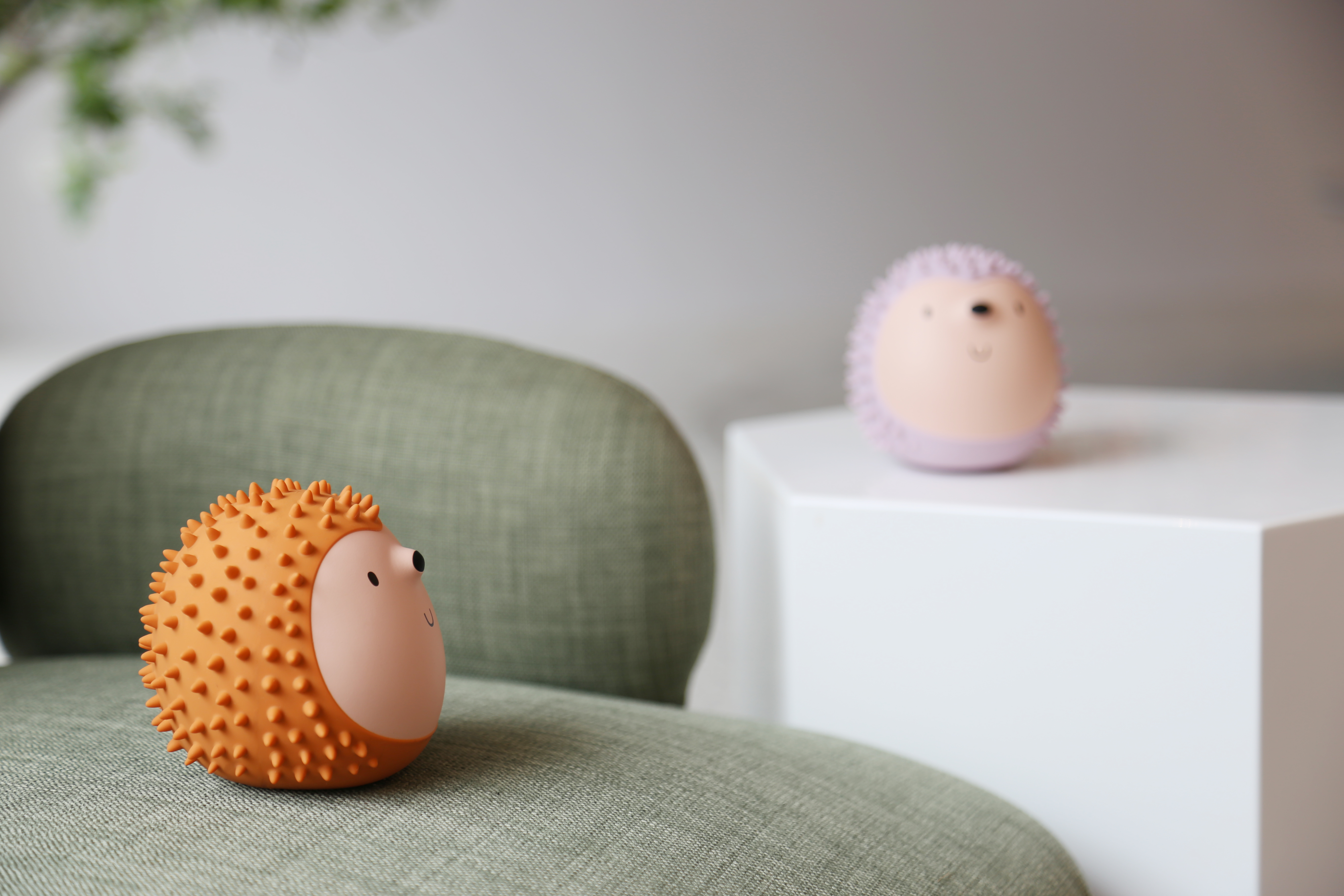 Massager，Warm hands，portable source，