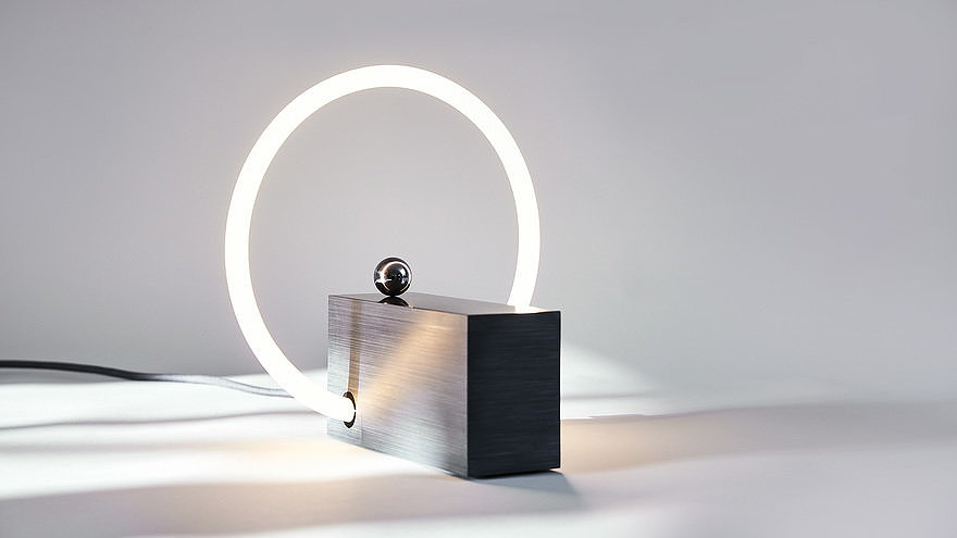 L 3，lamps and lanterns，Geometric sphere，