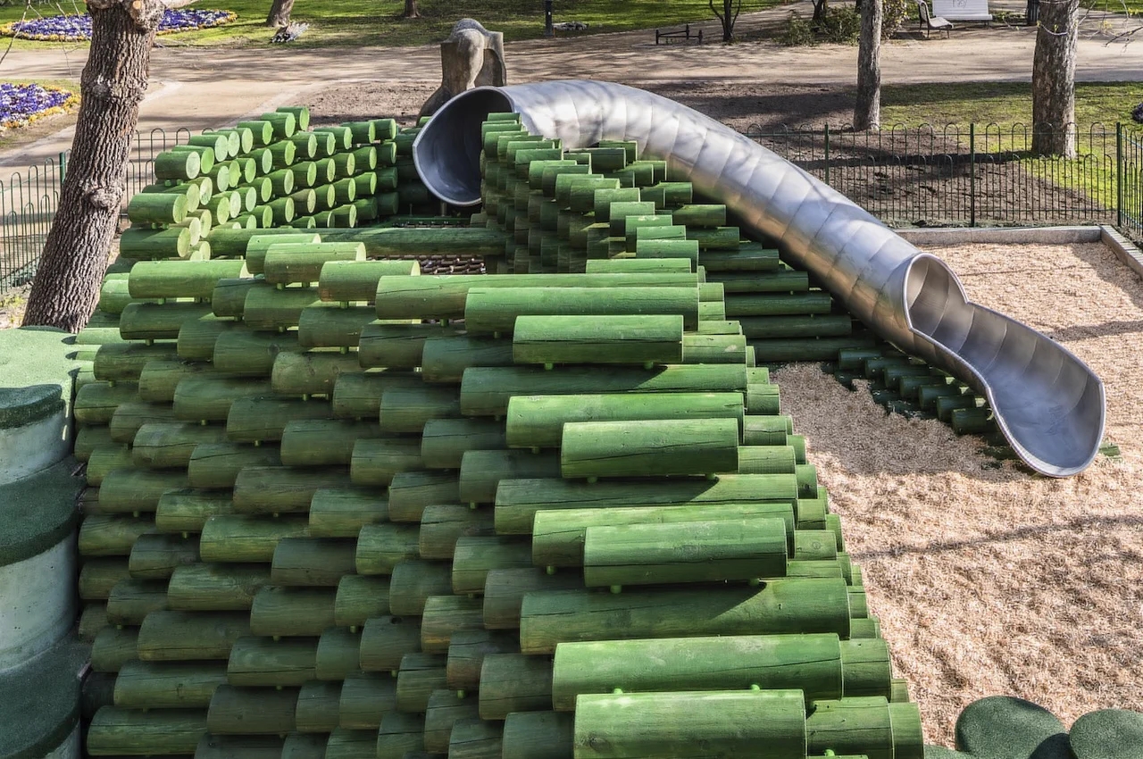 Playground，Playground，Loong，