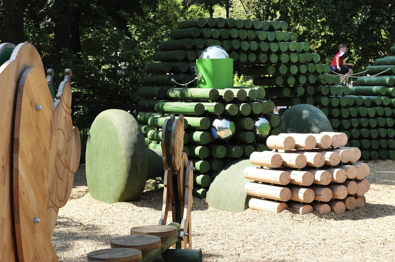 Playground，Playground，Loong，