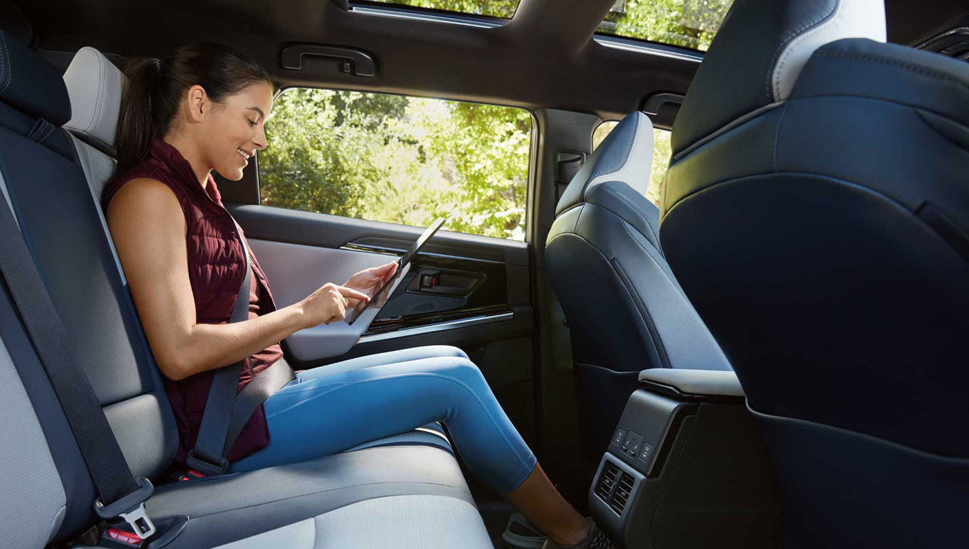 automobile，electric vehicle，Subaru，Solterra，