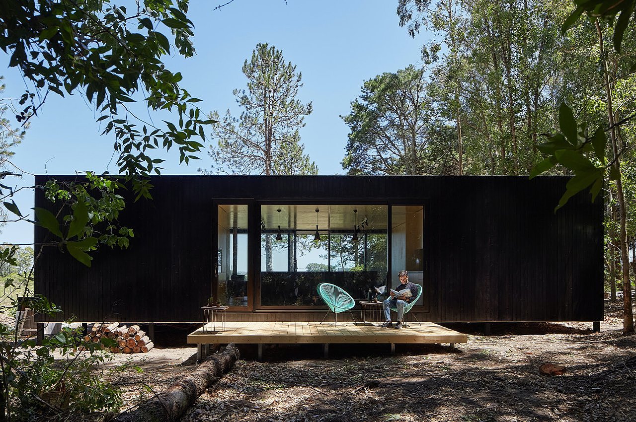 Black cabin，Modular architecture，Preform，Colonia coast，