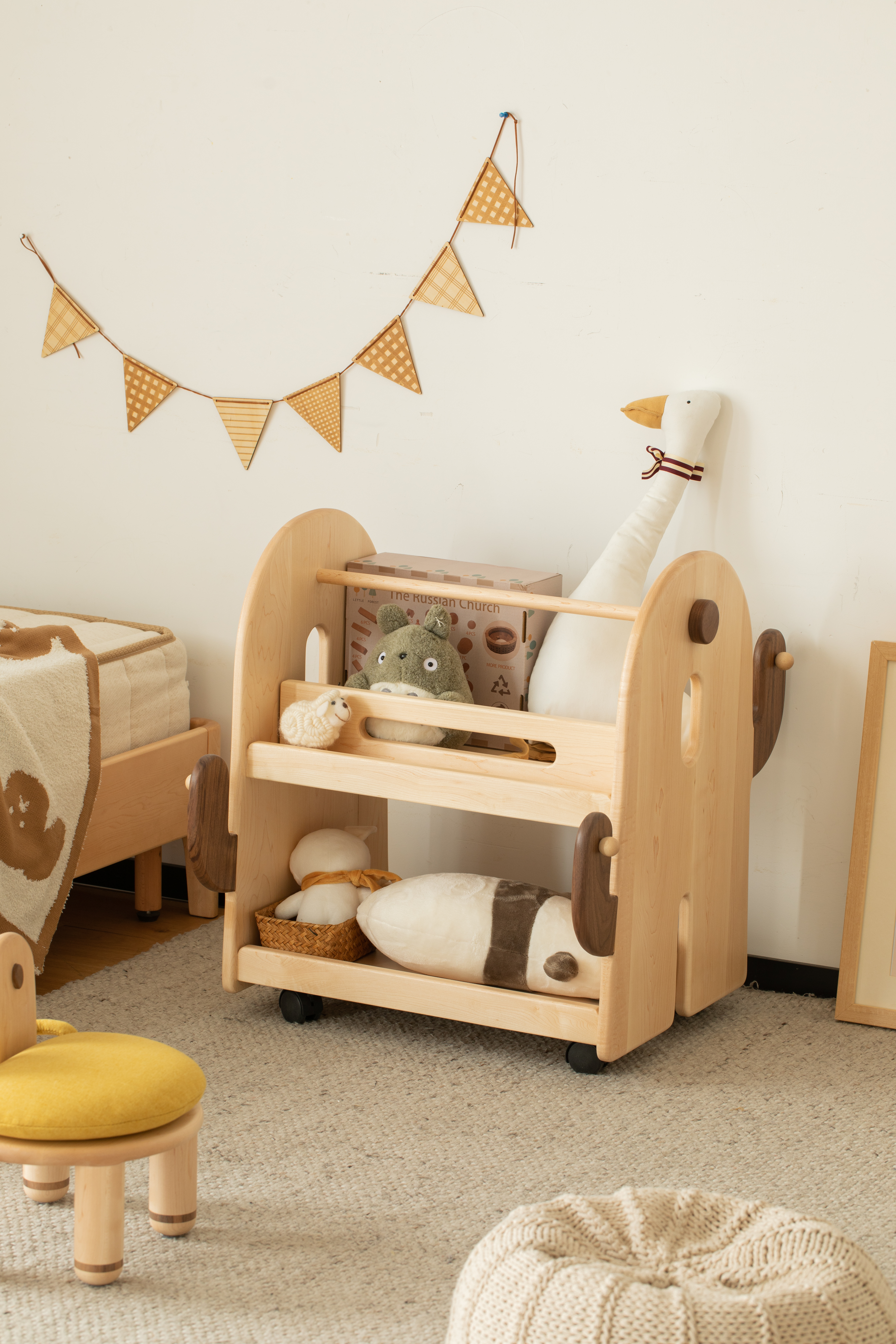 Children's furniture，Trolley，Solid wood furniture，Original furniture，Picture book rack，Toy cabinet，