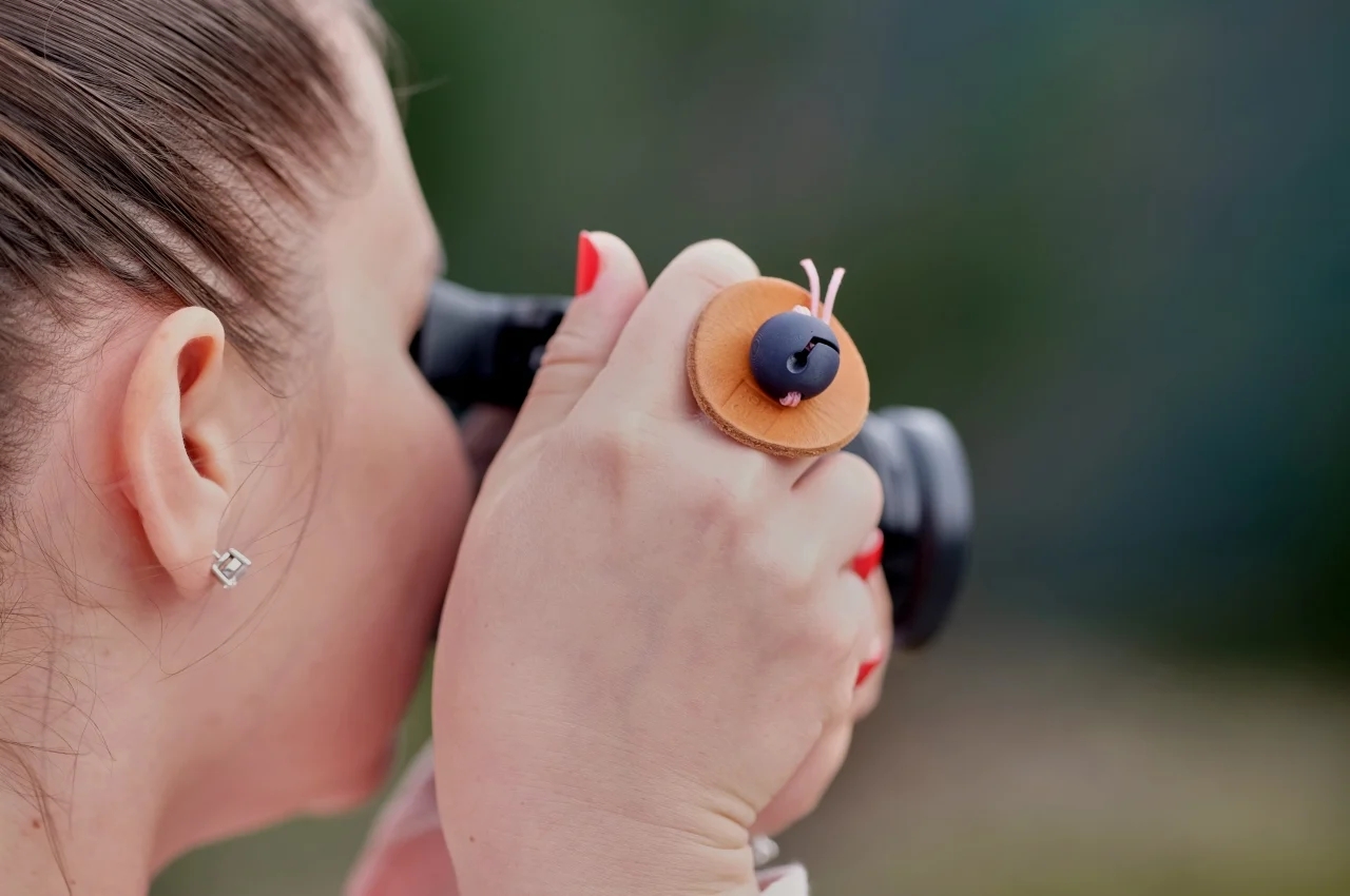 Small，black，Camera buckle，Small object，convenient，originality，