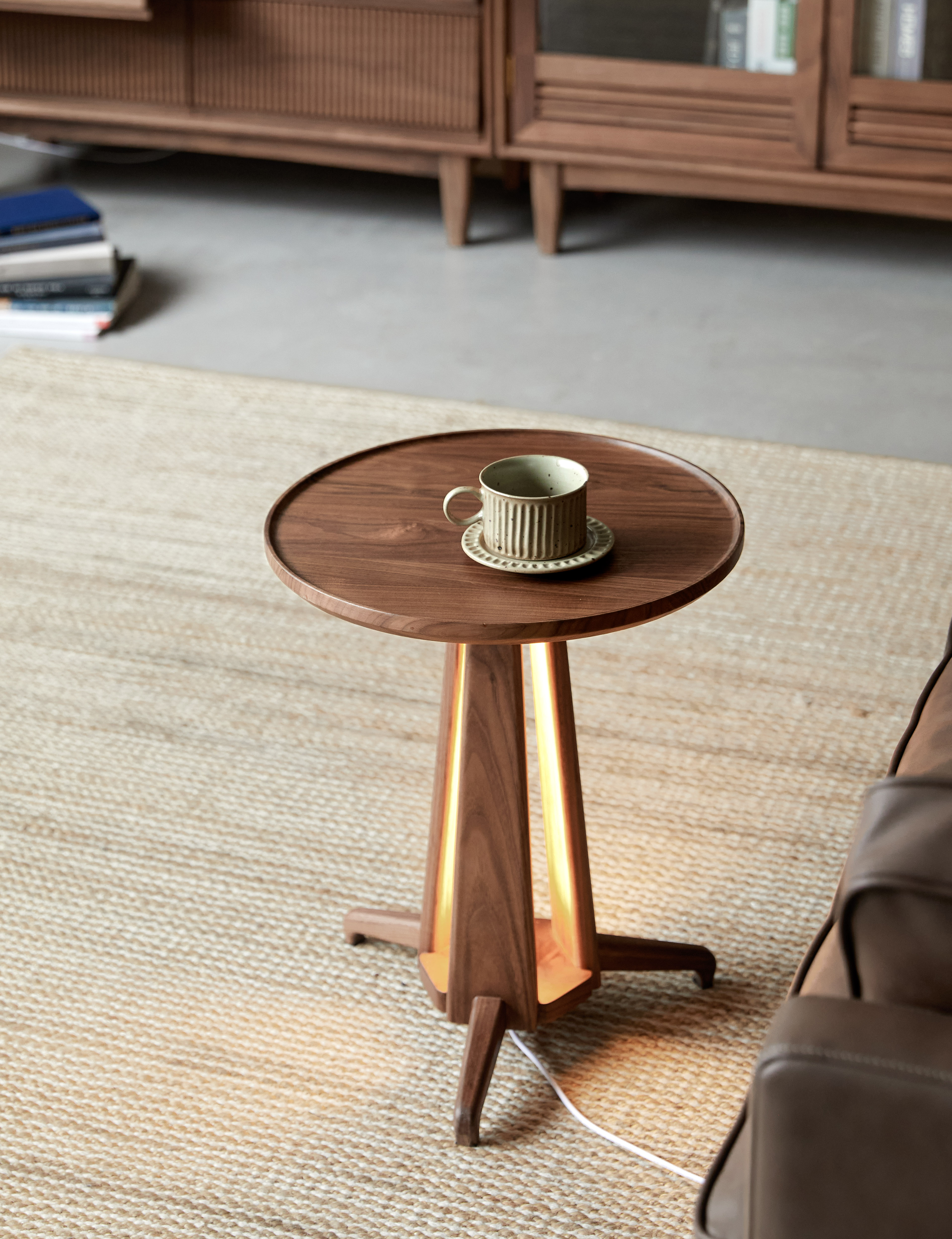 Furniture designer Ren Mengying，