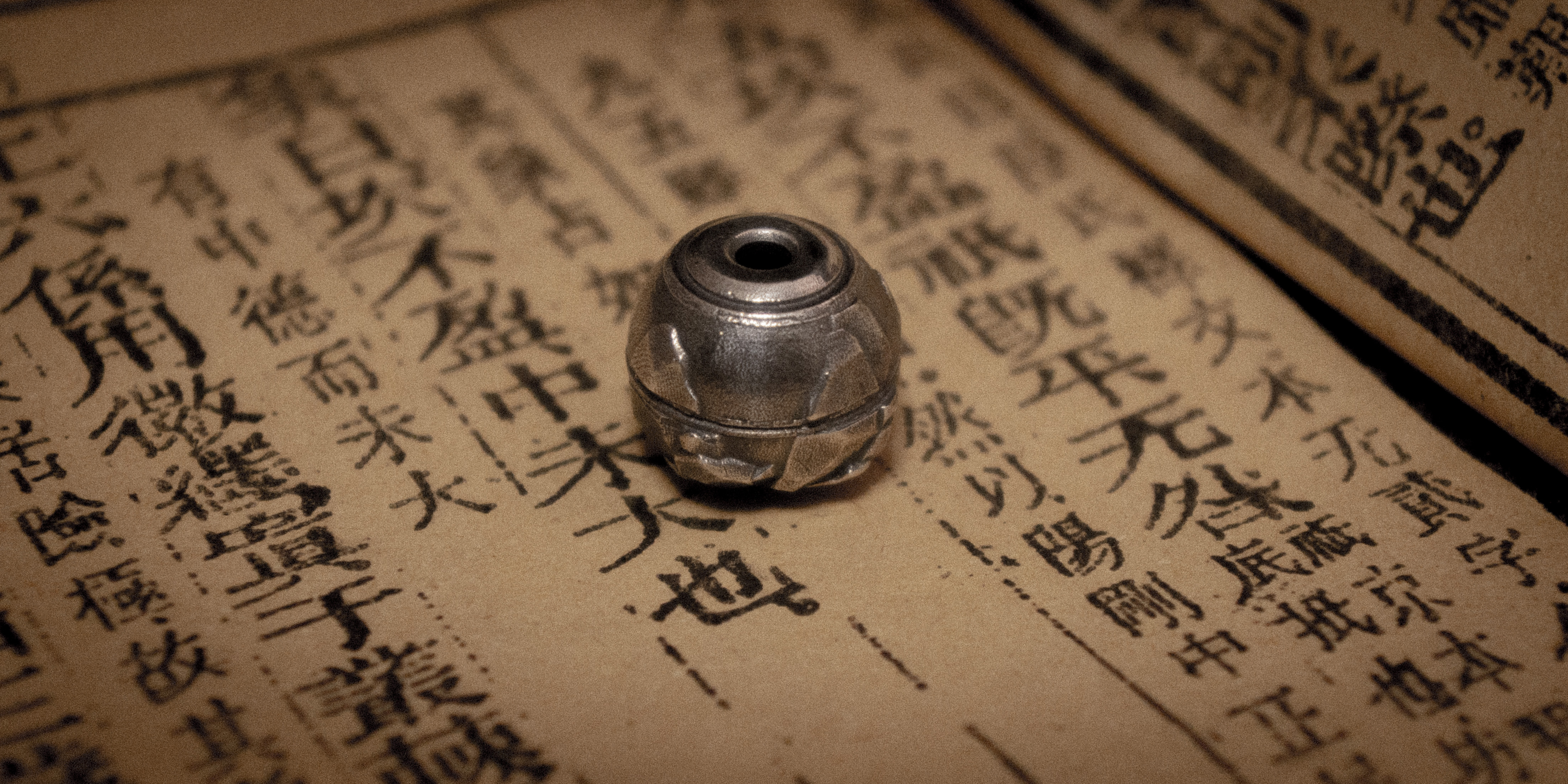 National style，Silver ornaments，