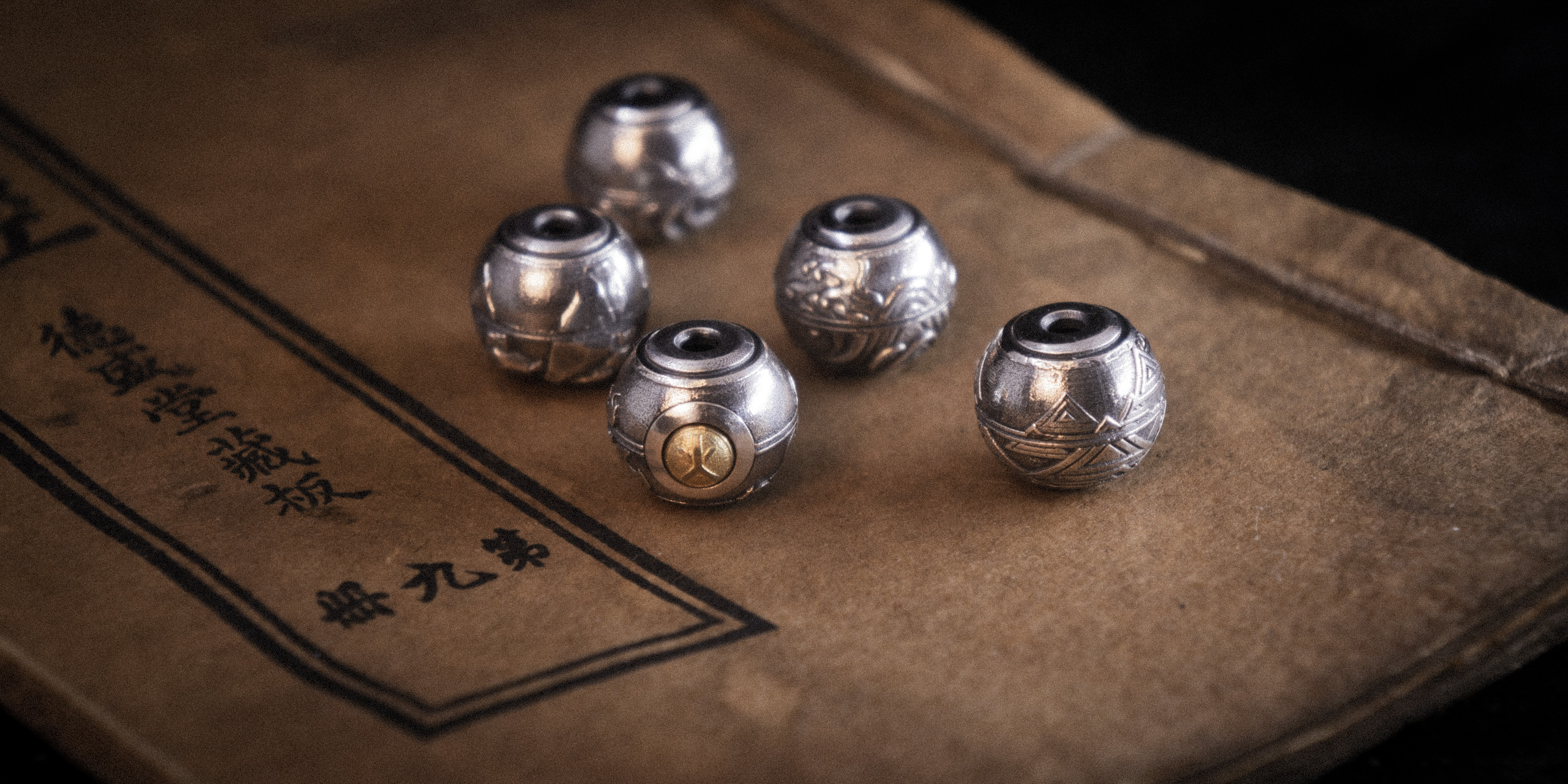 National style，Silver ornaments，