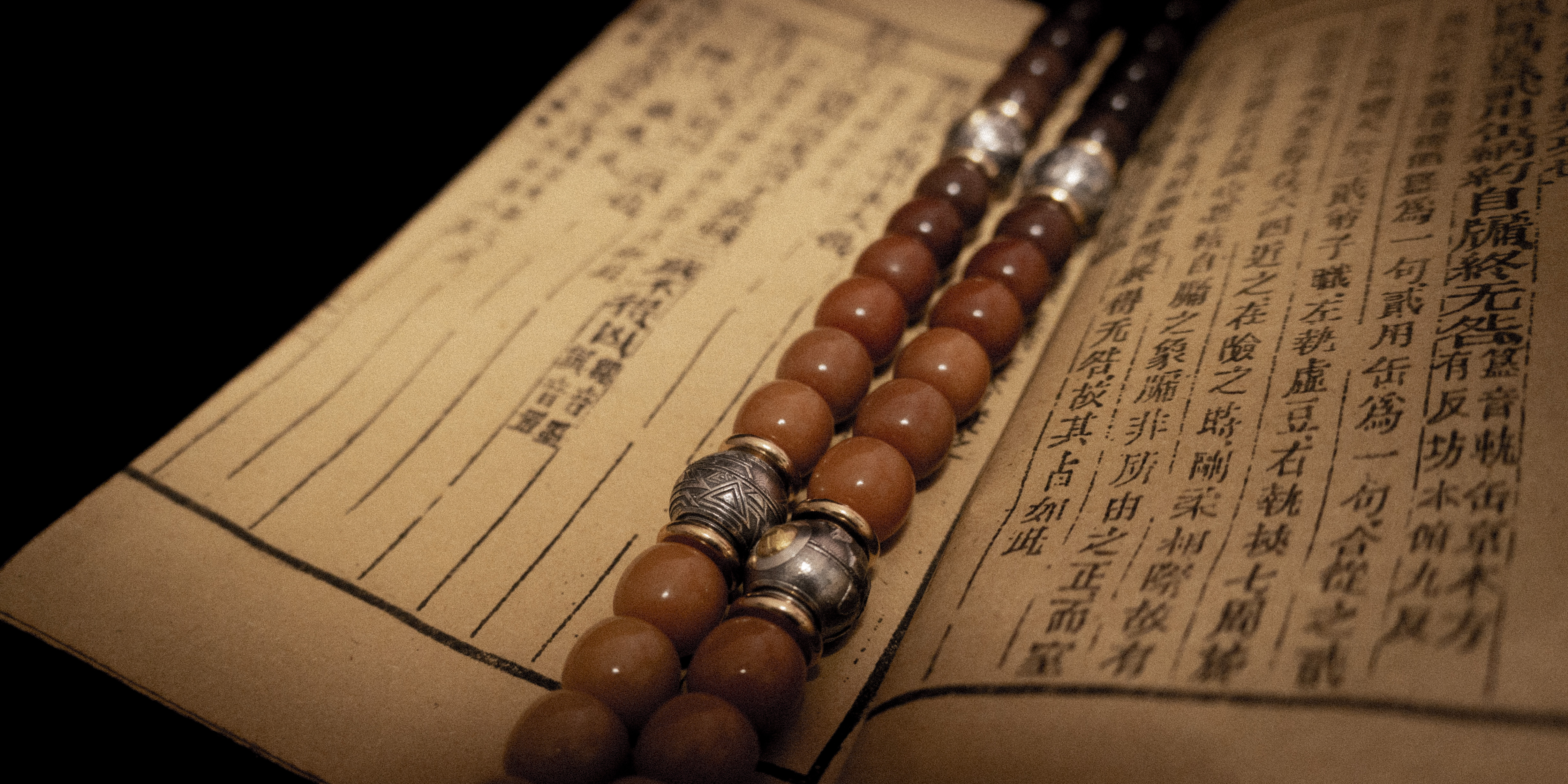 National style，Silver ornaments，