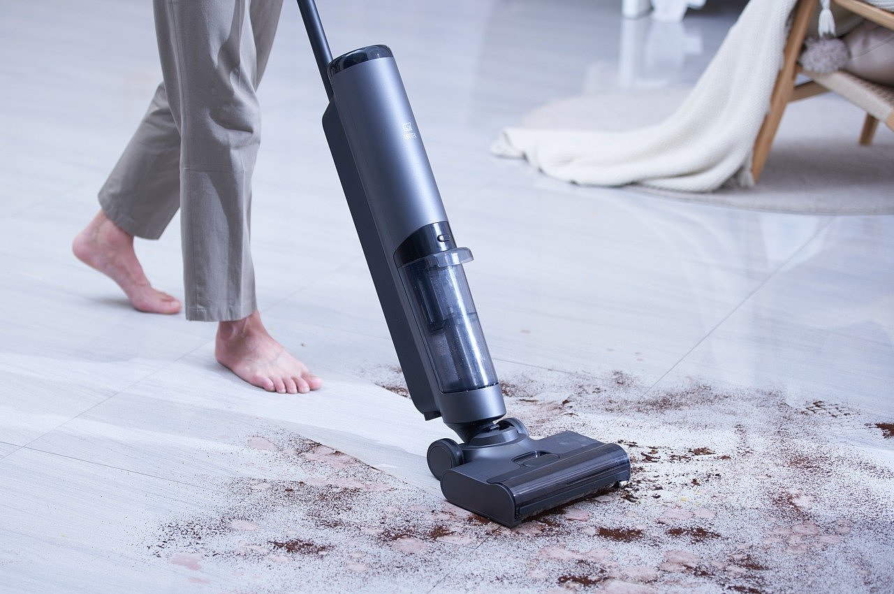 OSOTEK Team，product design，OSOTEK HotWave，Intelligent cleaning，Automatically adjust suction，Visual design，4-in-1 mop vacuum cleaner，