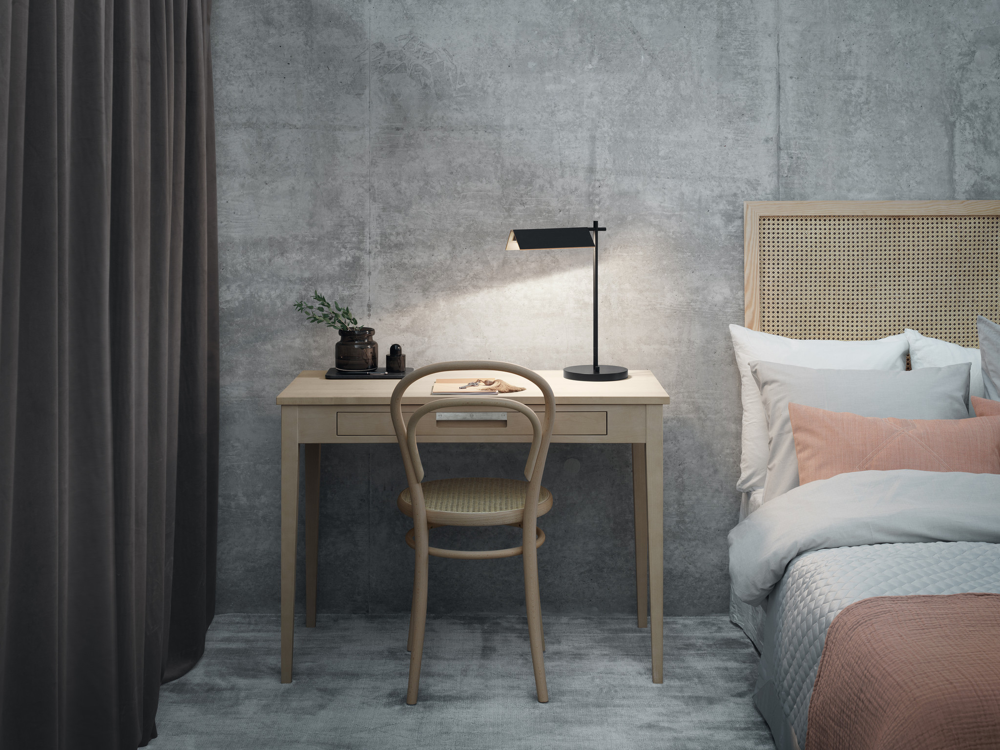 Flik Flak，lamps and lanterns，woodiness，