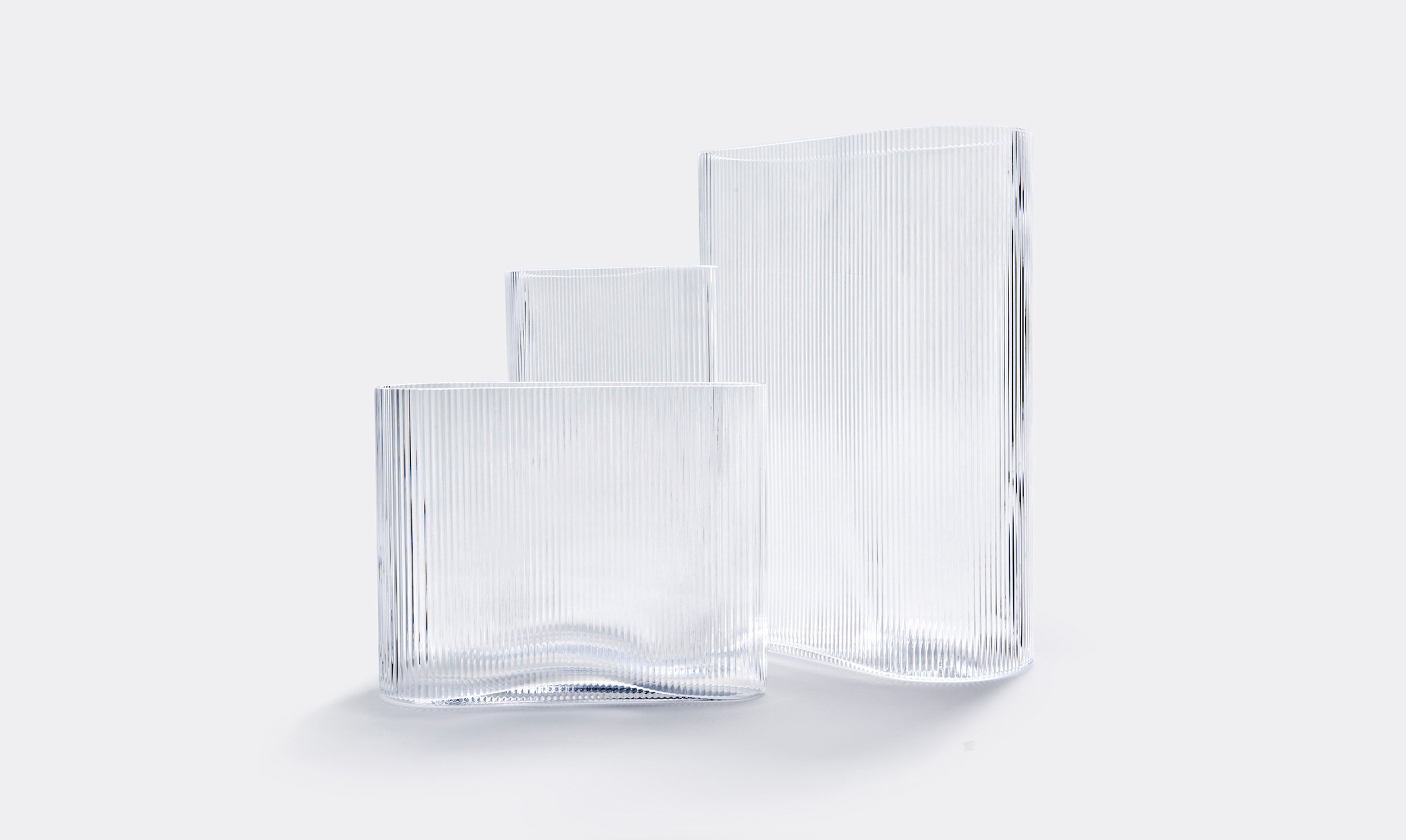 Corrugated glass，Mist，vase，Minimalist，