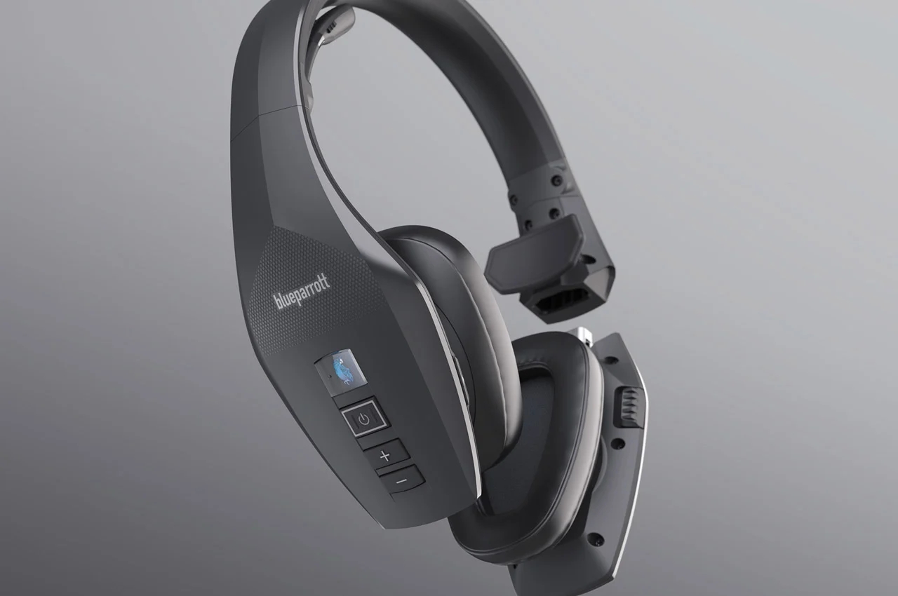 headset，conversation，music，drive，