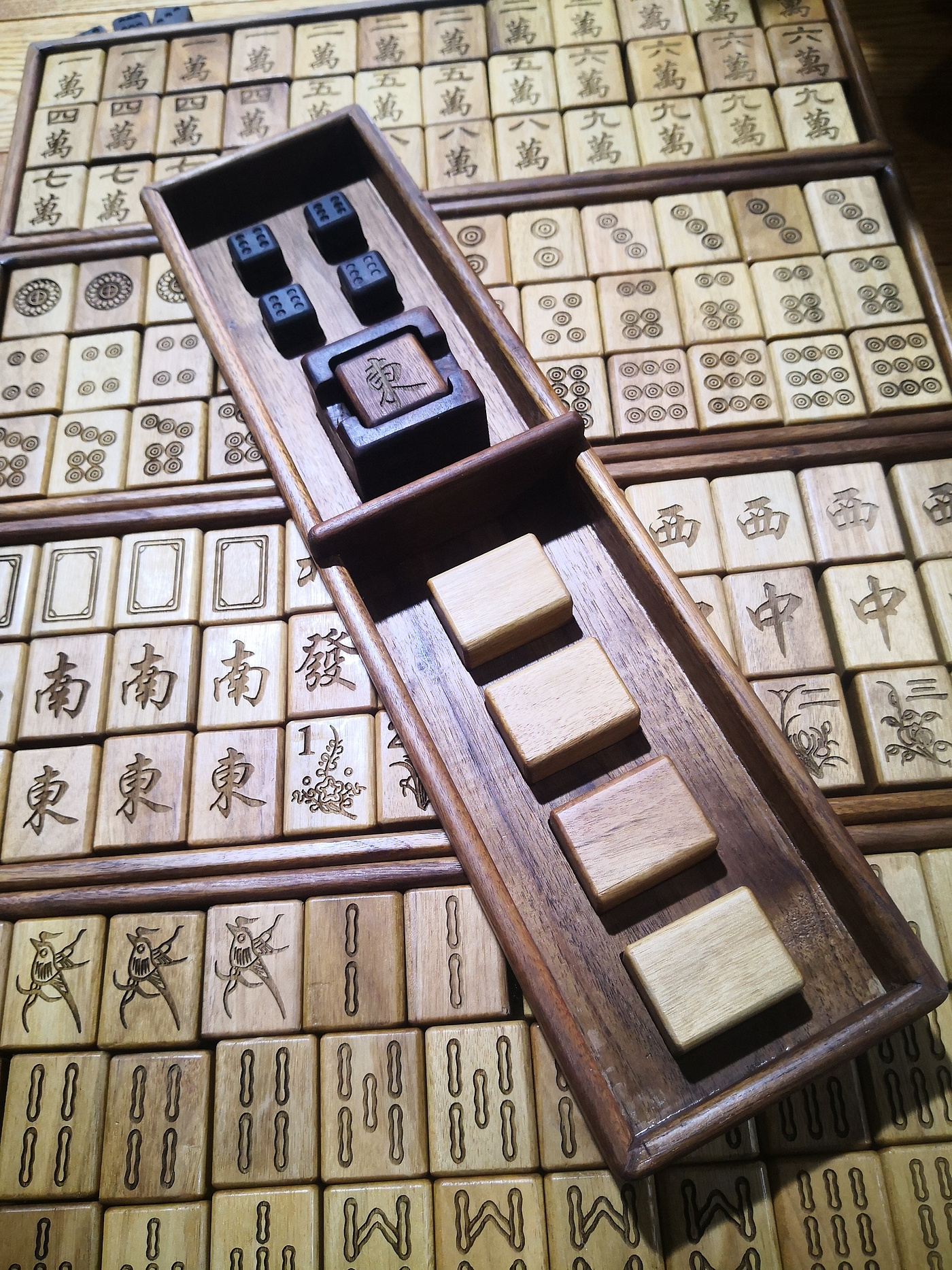 wood，Black walnut，mahjong，