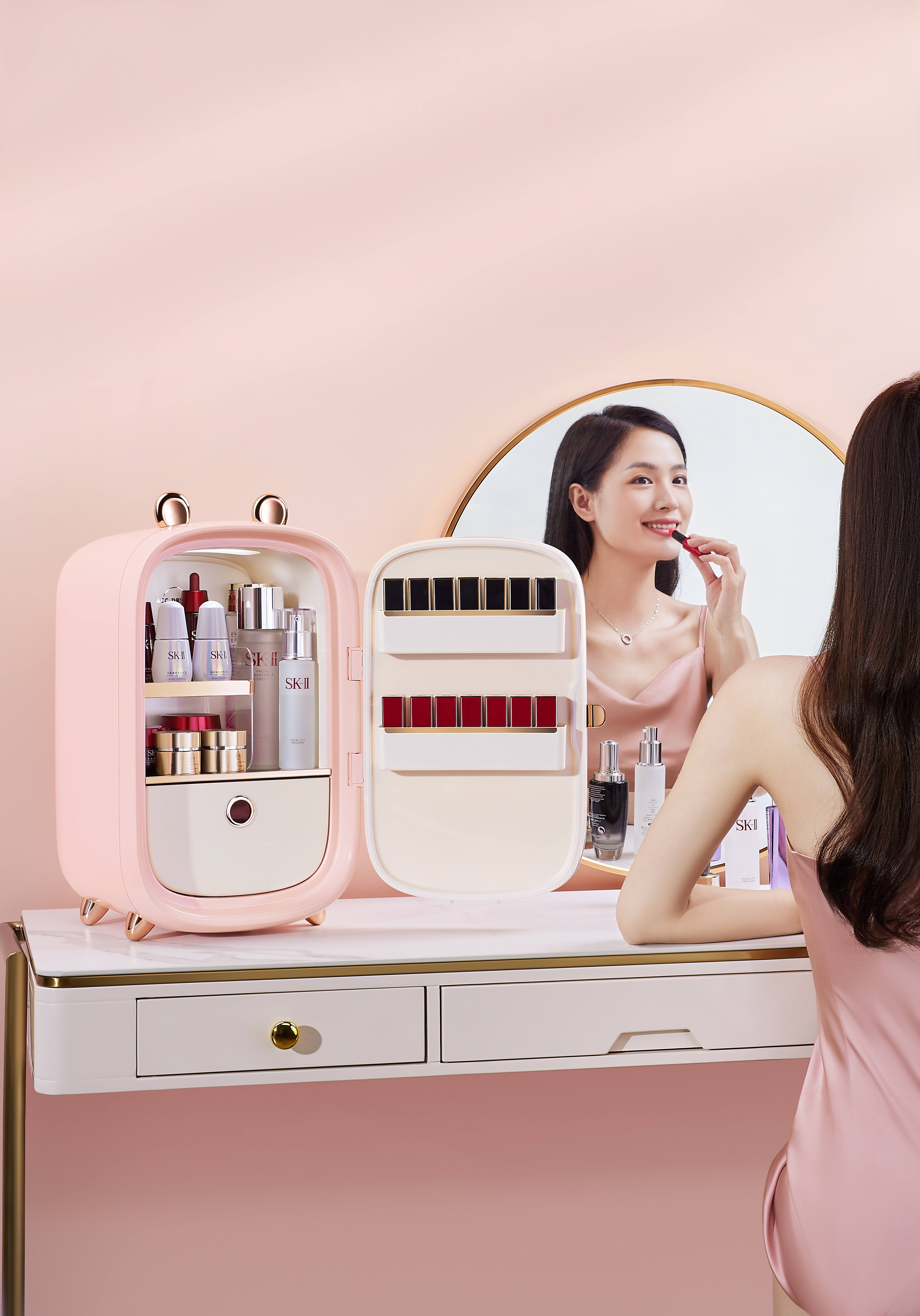 Refrigerator，Beauty makeup，female sex，Cosmetics，cold storage，constant temperature，intelligence，fashion，