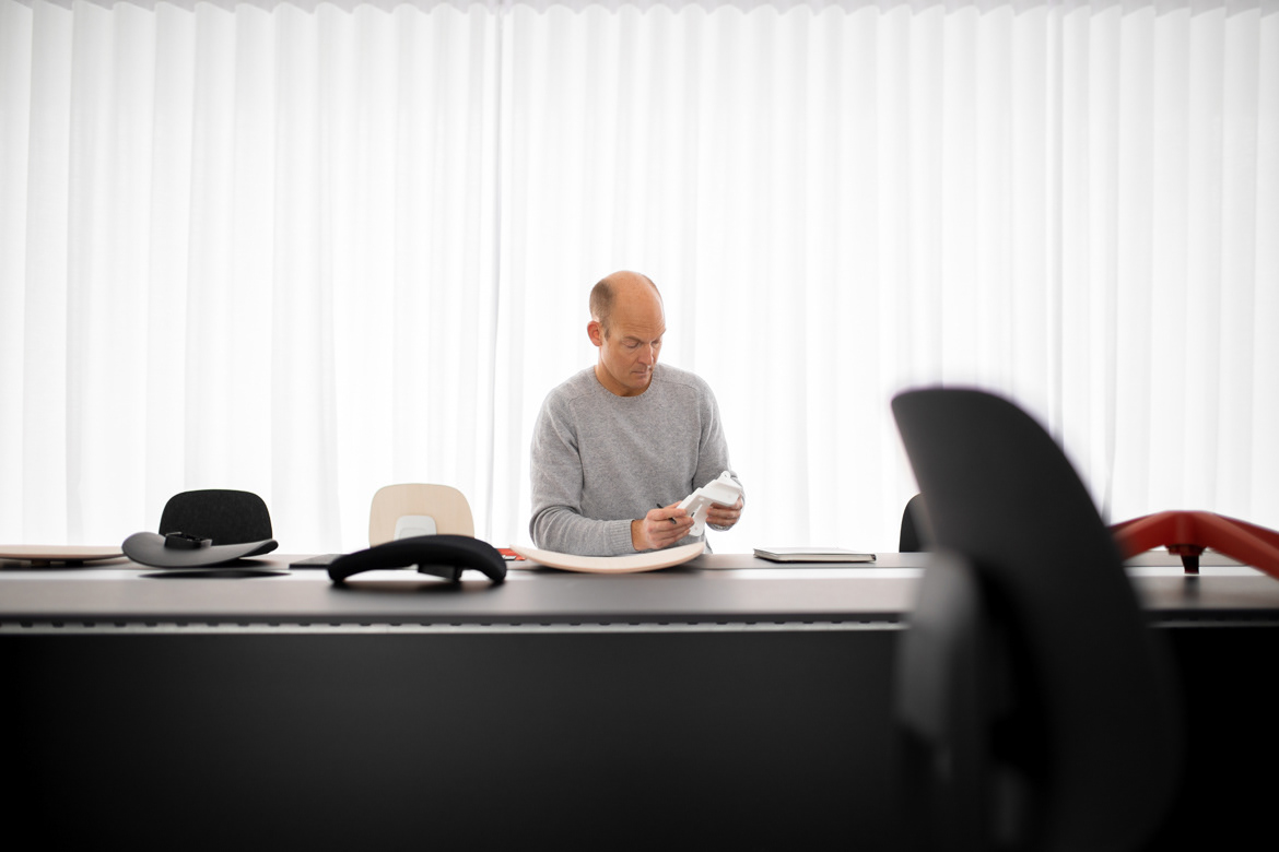 Chair design，Ergonomics，international aid，Office design，