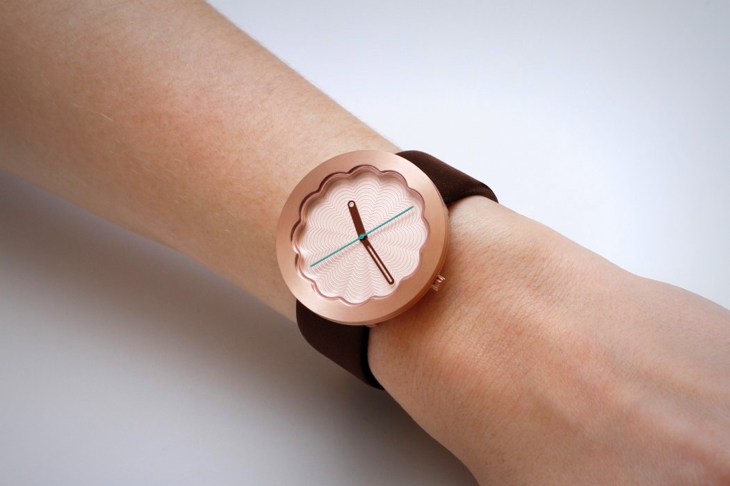 industrial design，originality，product design，Scallop wristwatch，