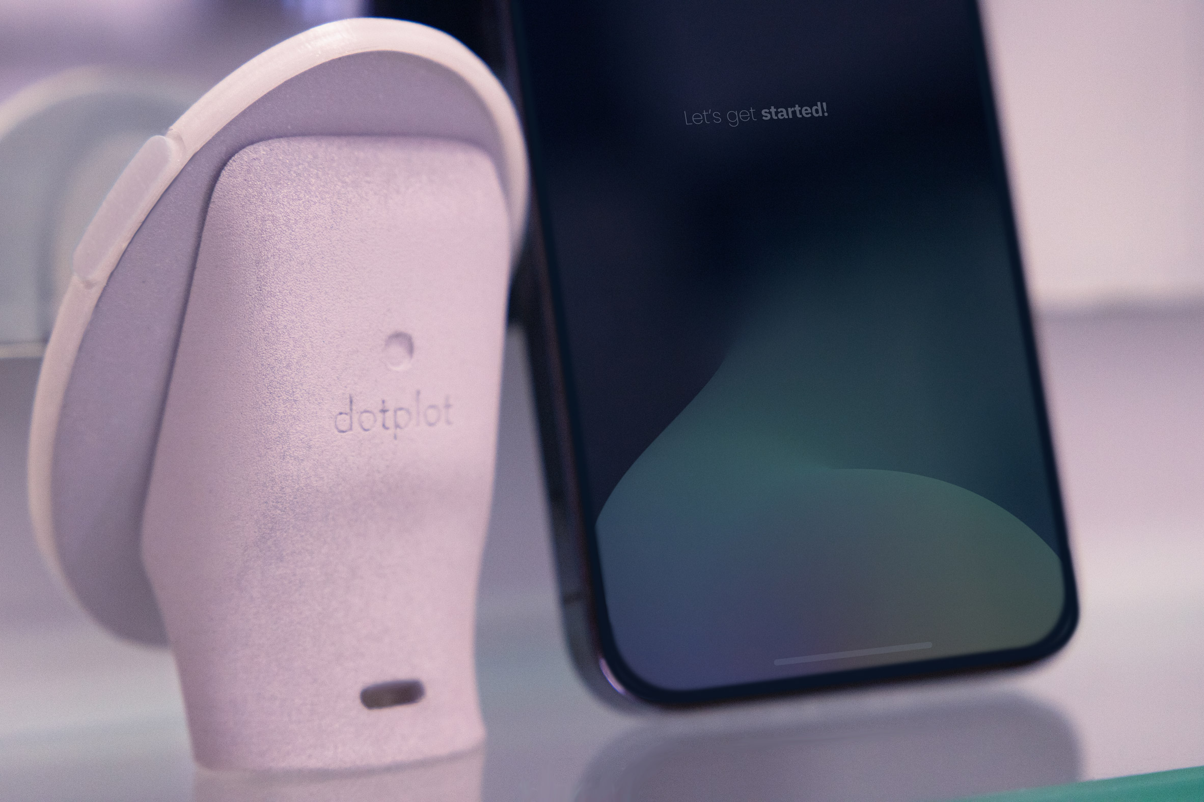 breast，monitor，hold，