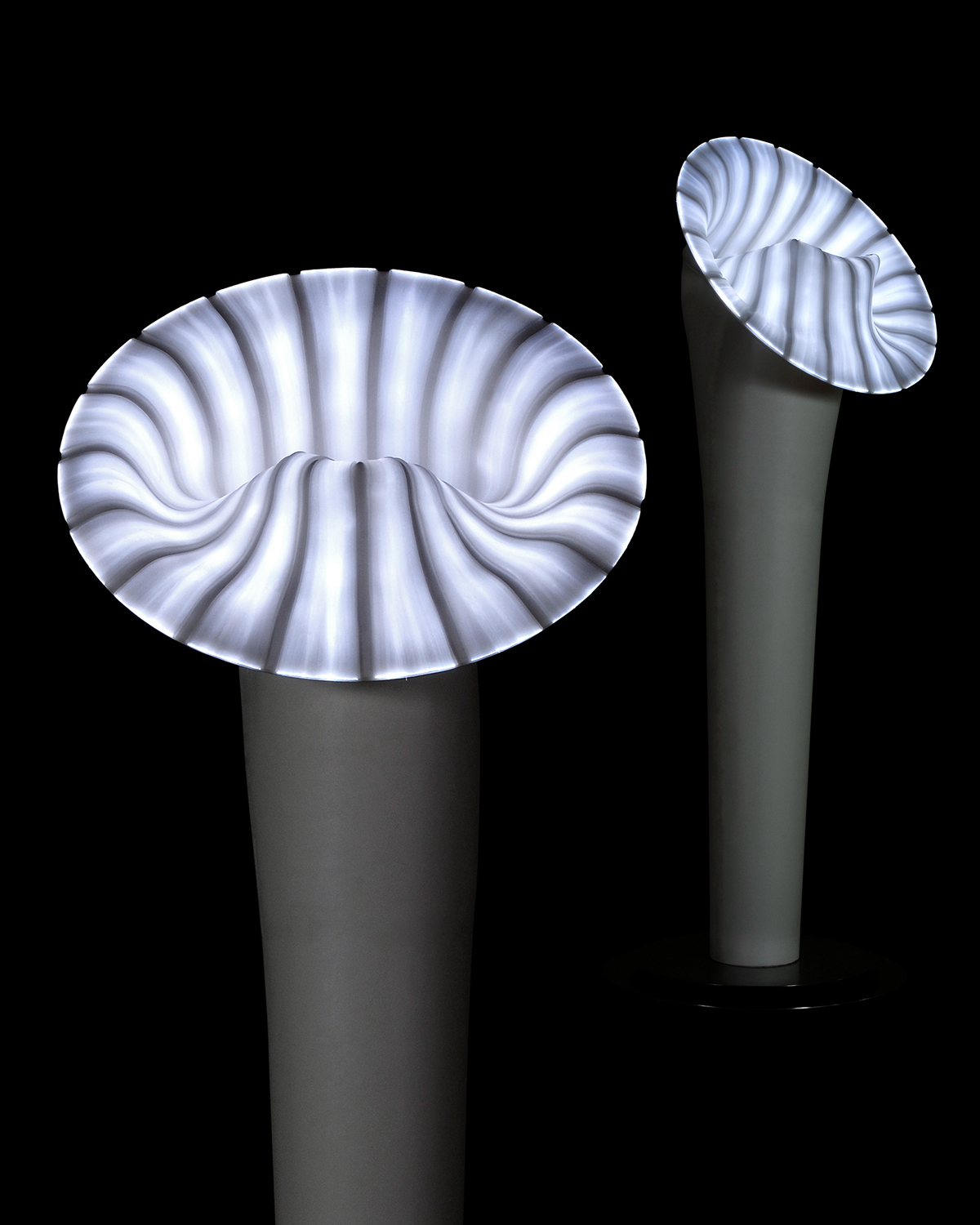 lamp，Floor lamp，deformation，originality，adjust，