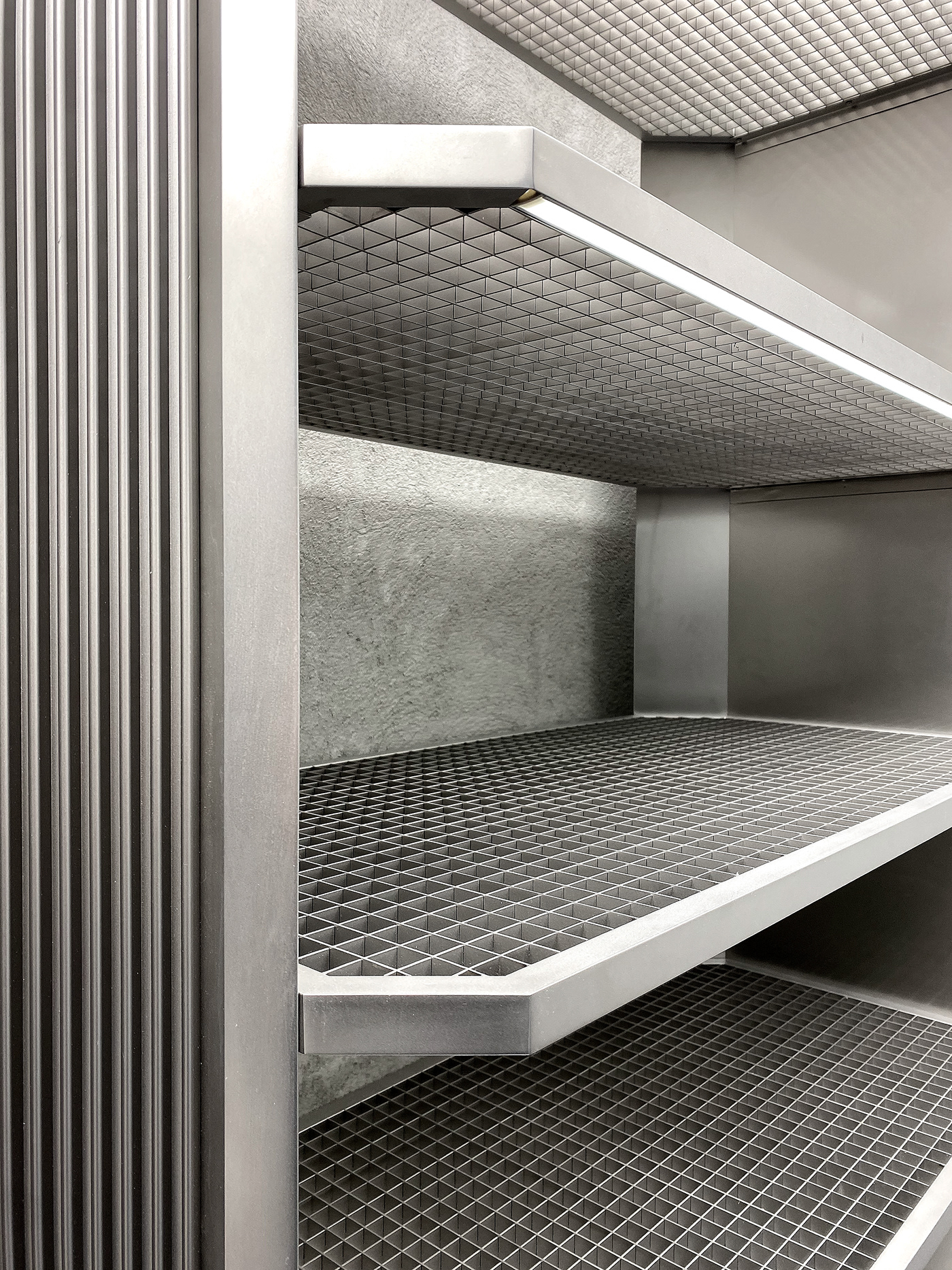 coffee shop，Cold Tone，Industrial wind，Punk Sense，Metal breath，