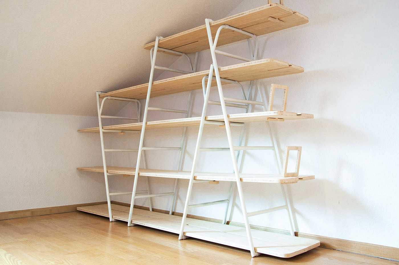 bookshelf，