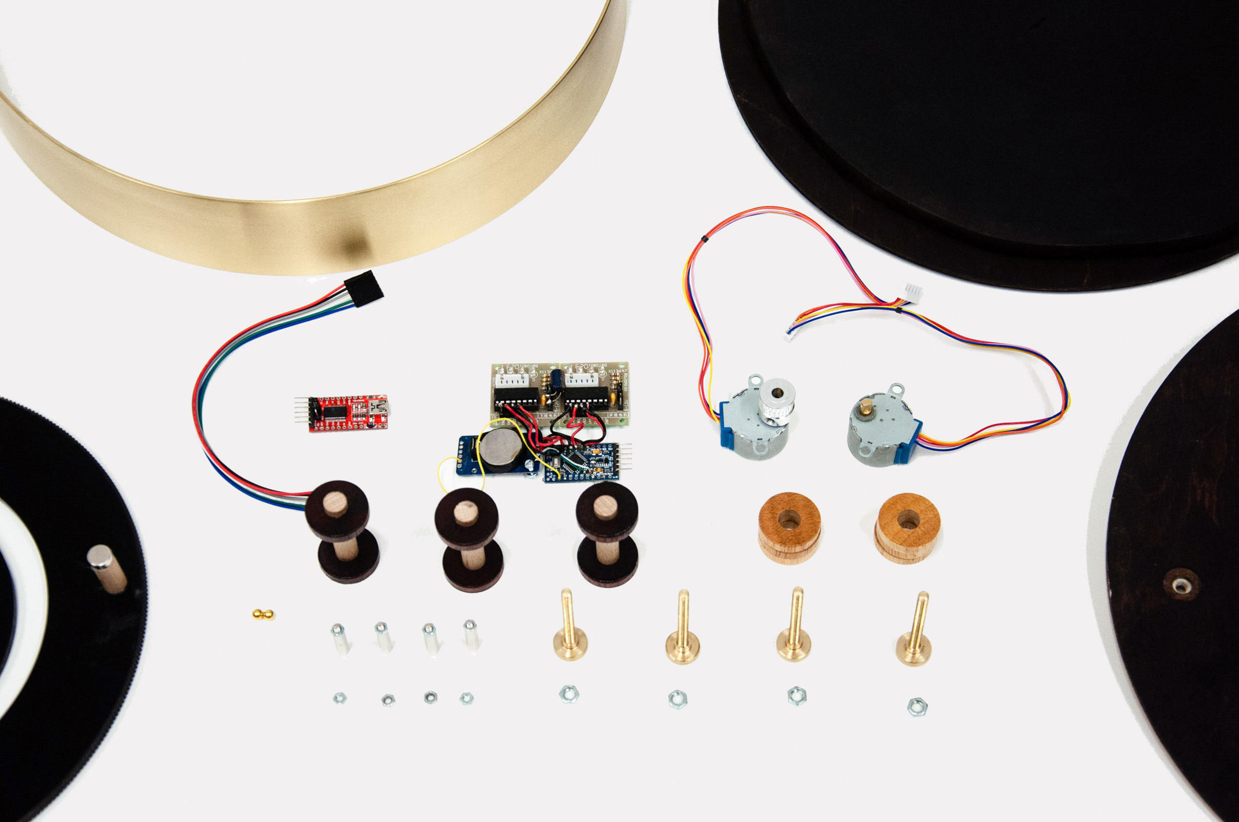 Clock，Magnetic attraction，annual ring，time，wood，